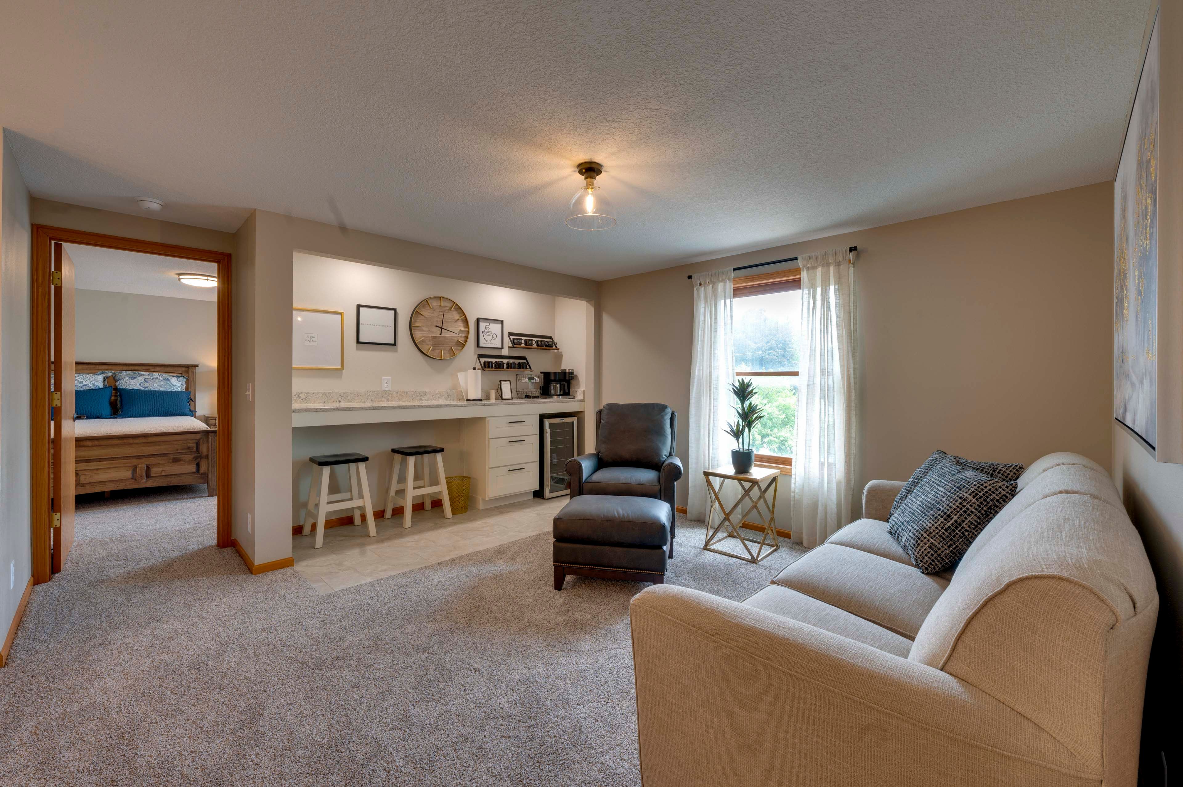 Loft | Coffee Bar | Queen Sleeper Sofa