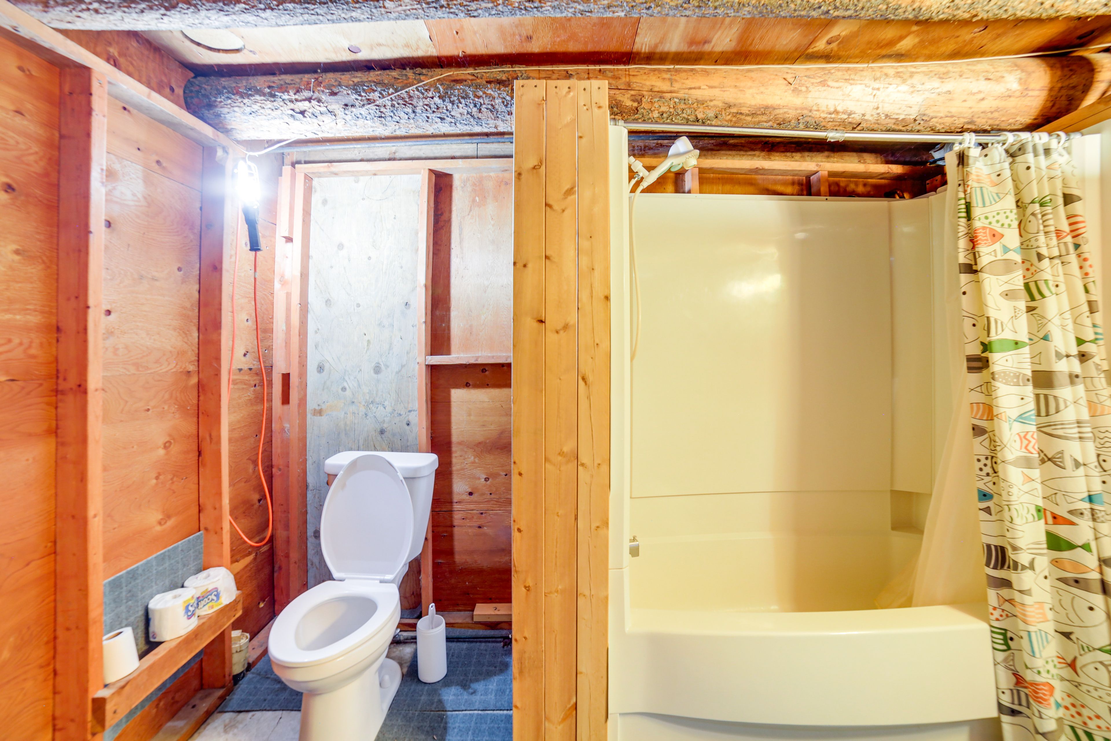 Full Bathroom | Basement | Shower/Tub Combo | Towels Provided | Hair Dryer