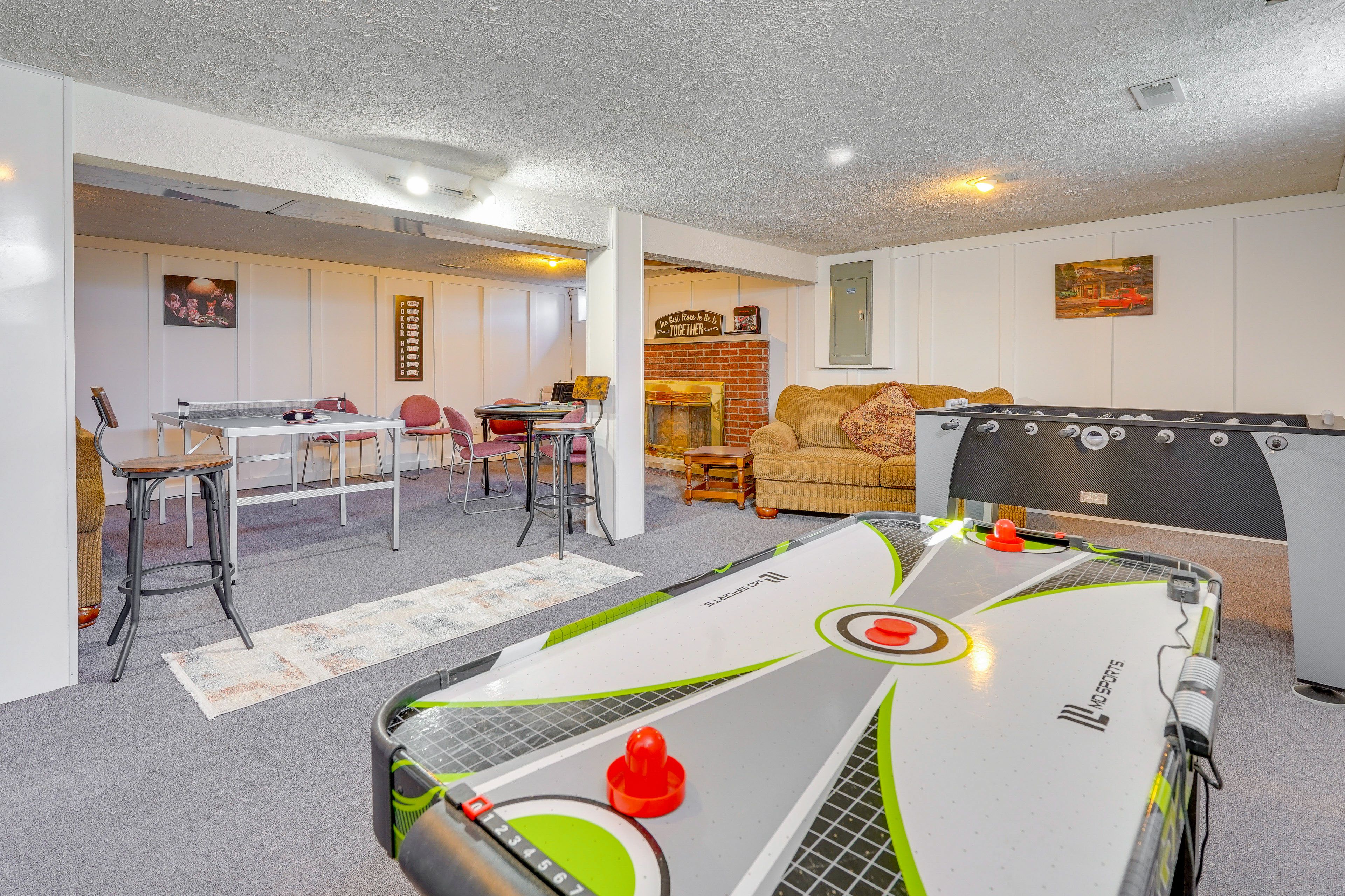 Game Room | Game Tables (Ping Pong, Foosball, Air Hockey, Poker) | Smart TV