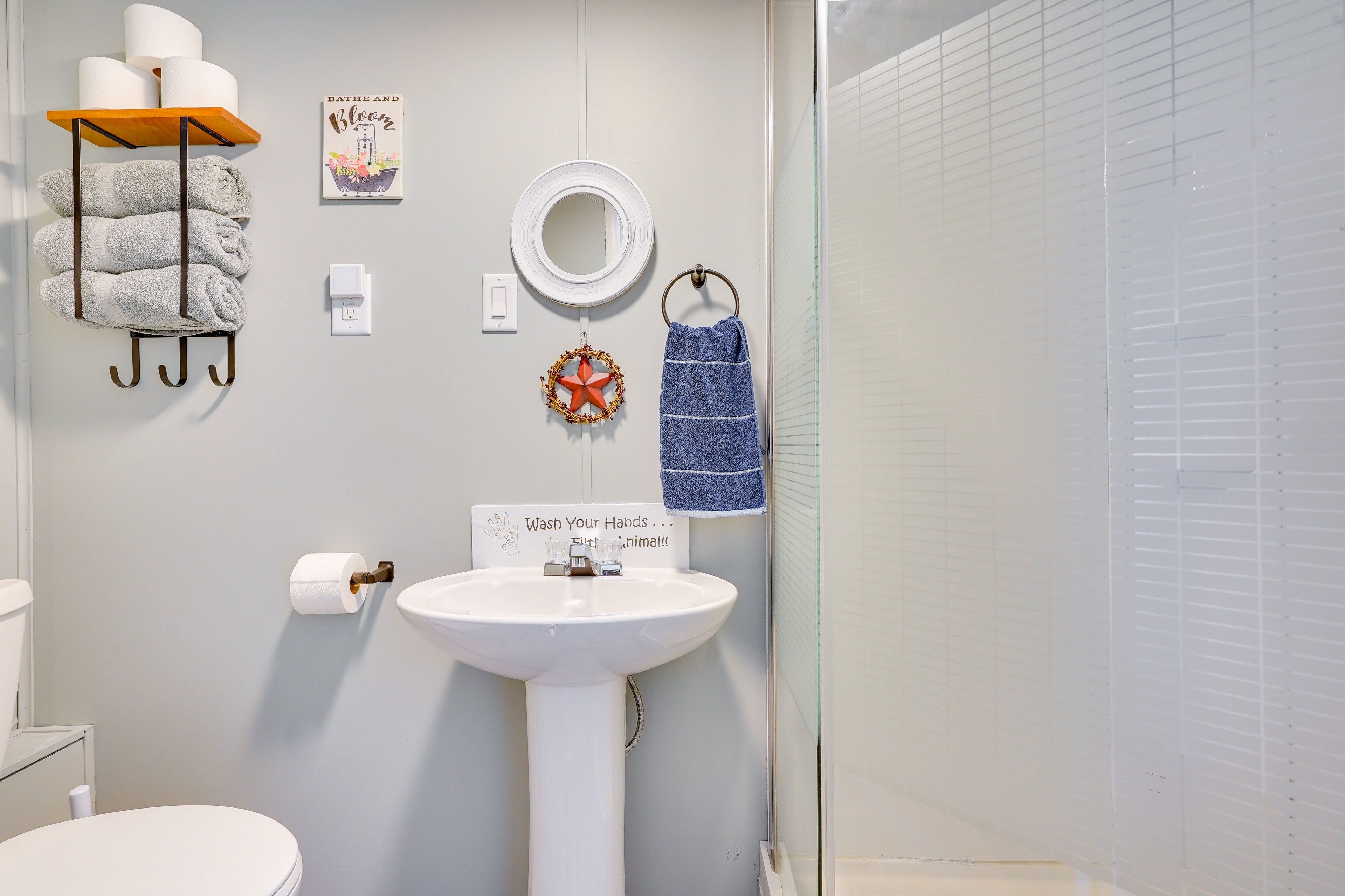 Full Bathroom