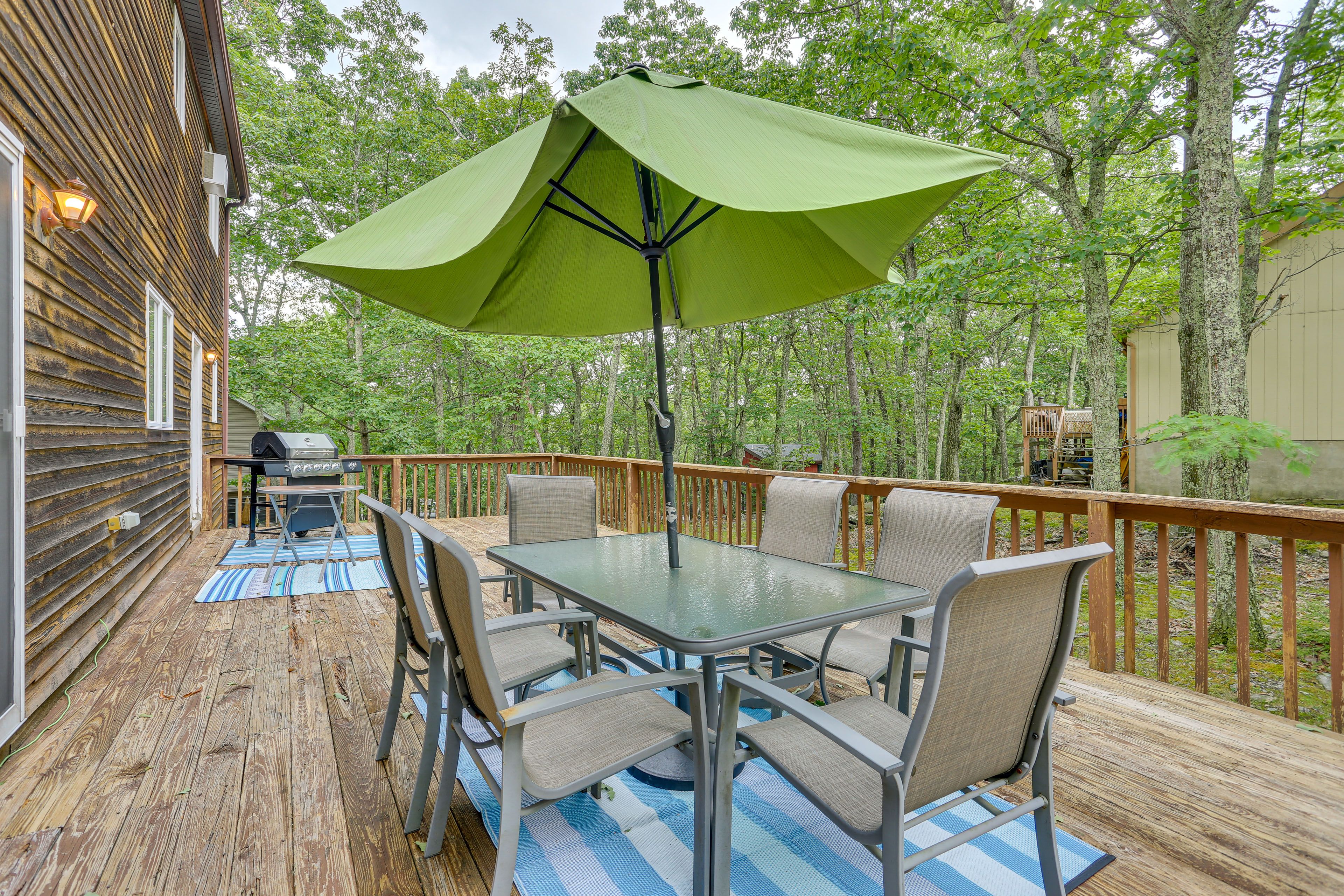 Private Deck | 2-Story House | Outdoor Dining | 5 Mi to Delaware Water Gap