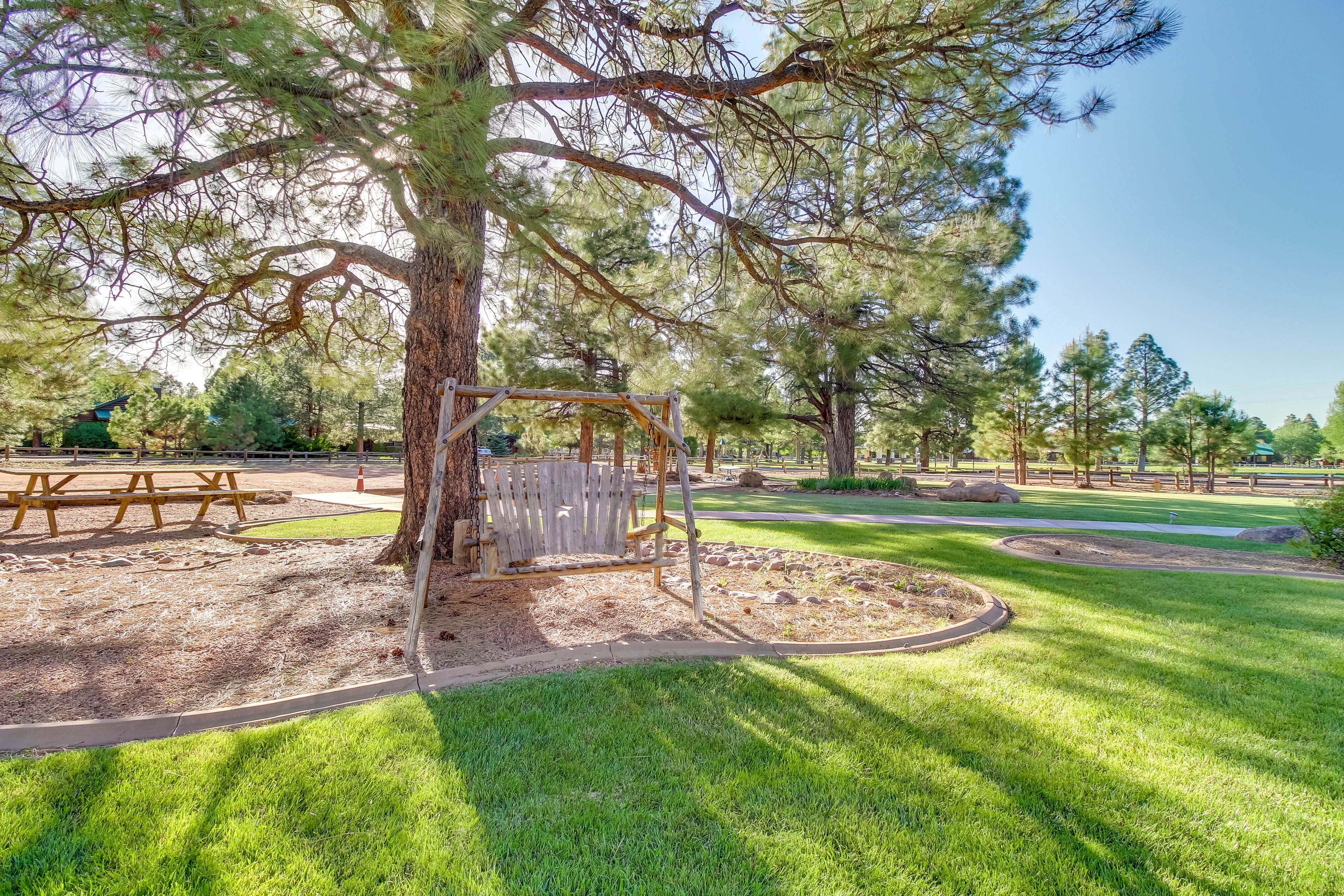 1 Acre | Private Yard