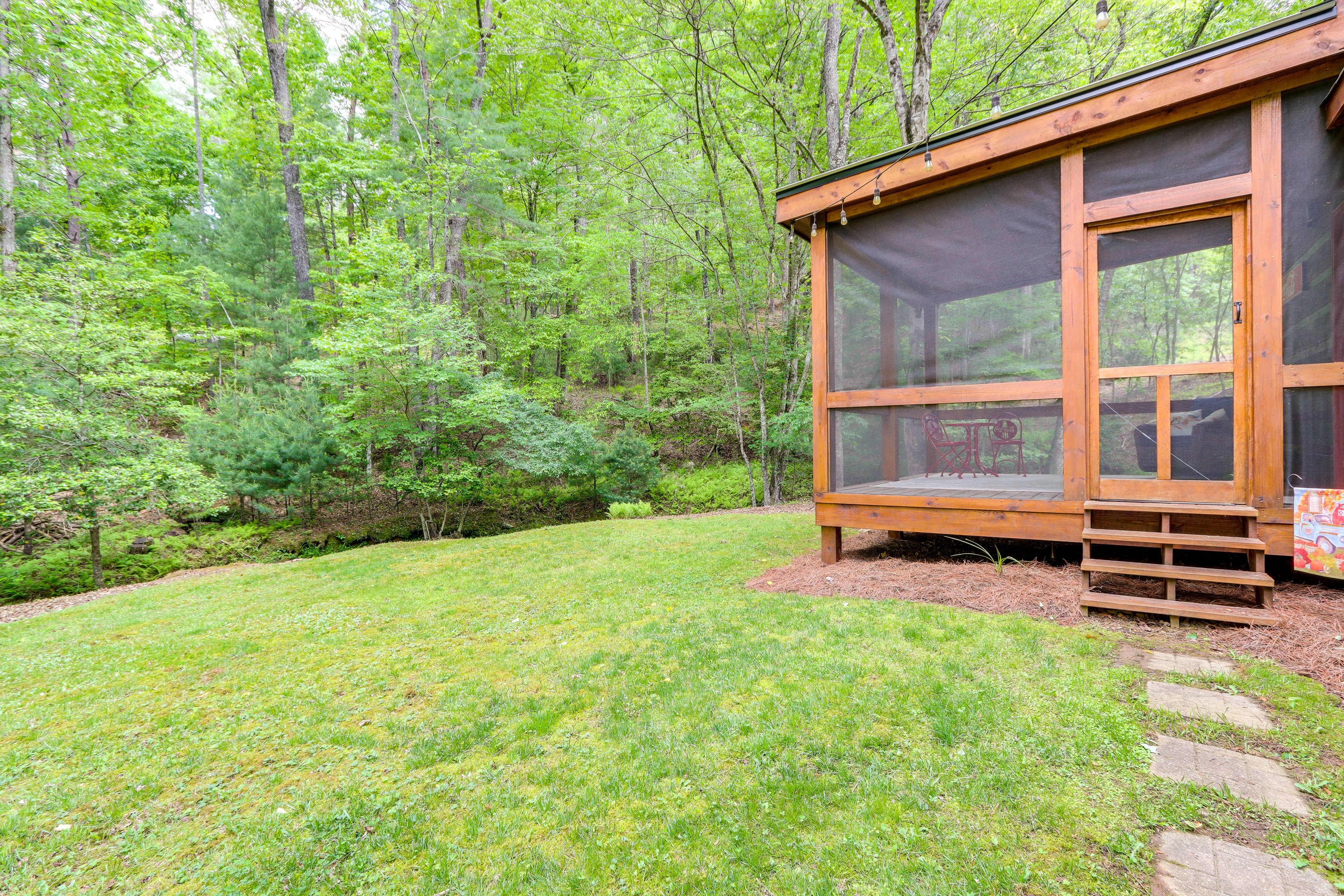 Separated Screened Porch | Creek Views