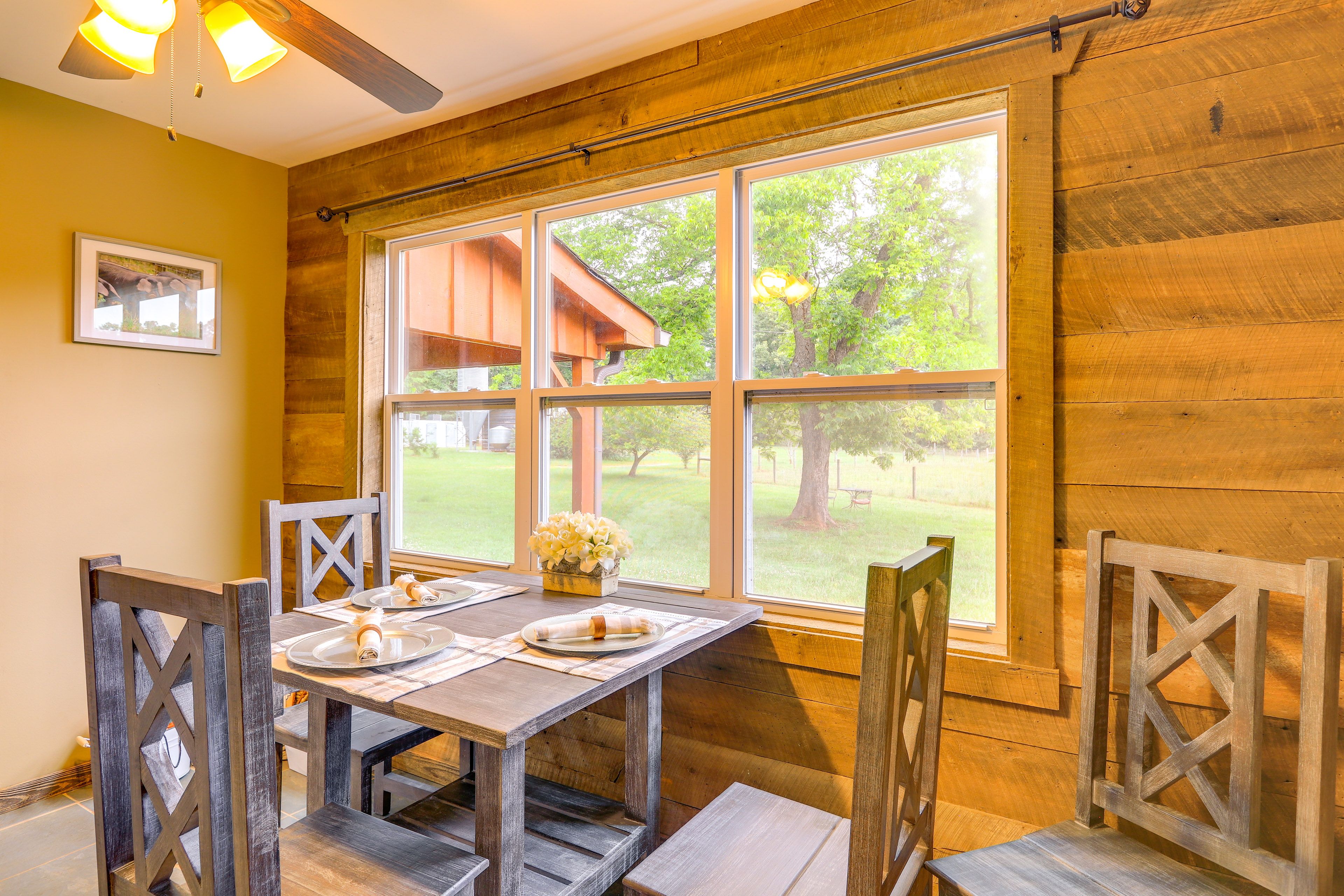 Window Dining Area