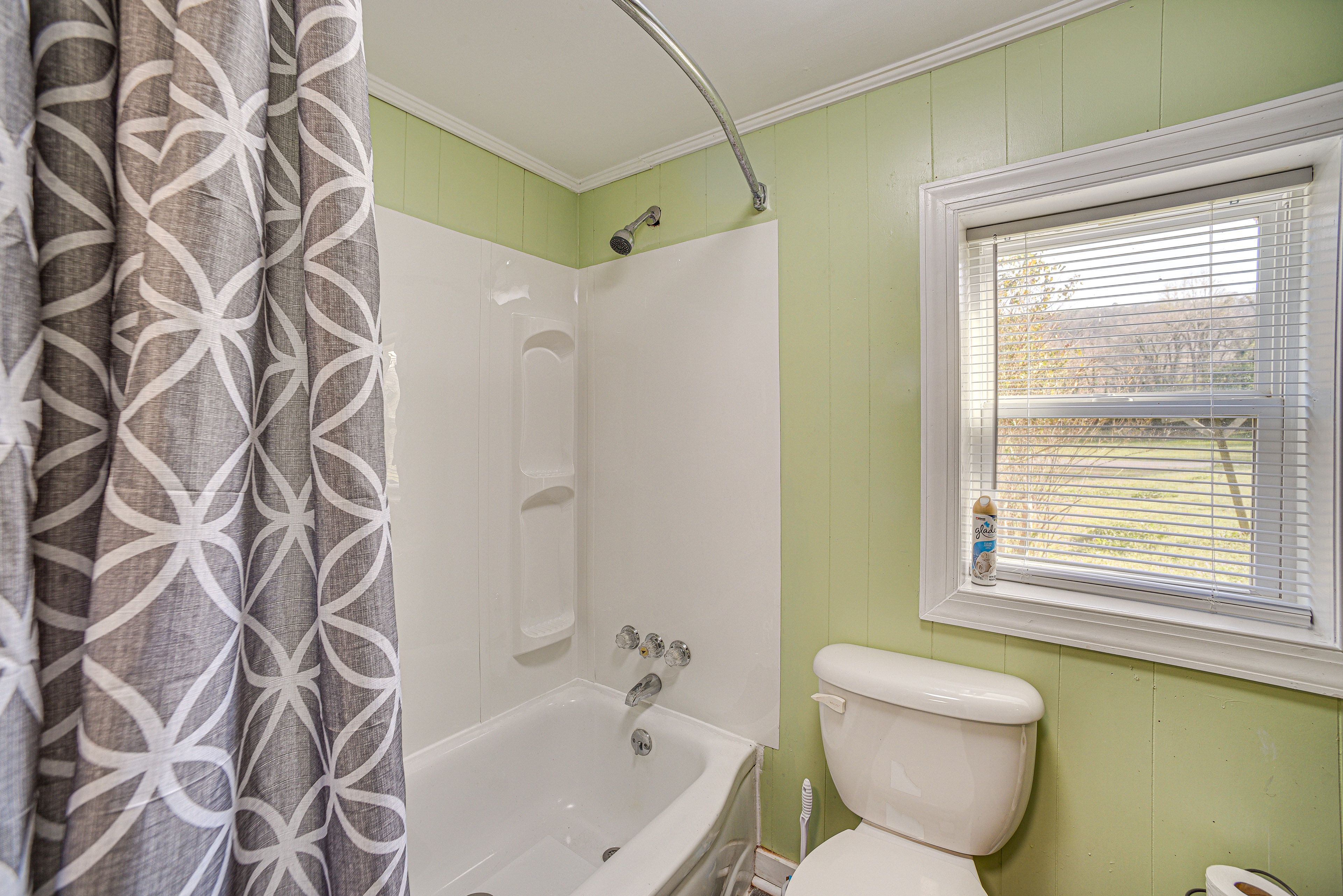Full Bath | Towels | Hair Dryer | Complimentary Toiletries