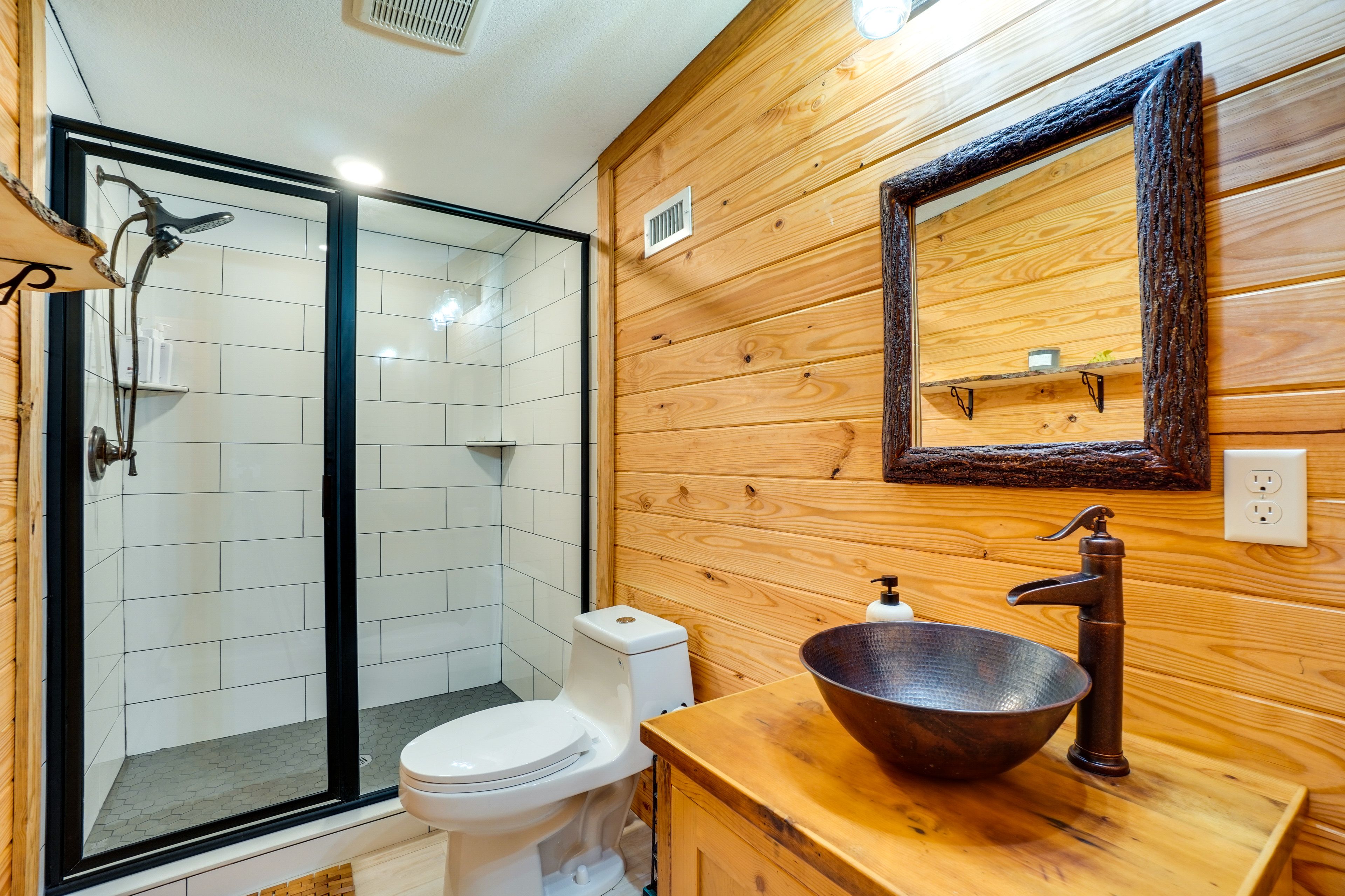 Full Bath | Towels Provided | Hair Dryer
