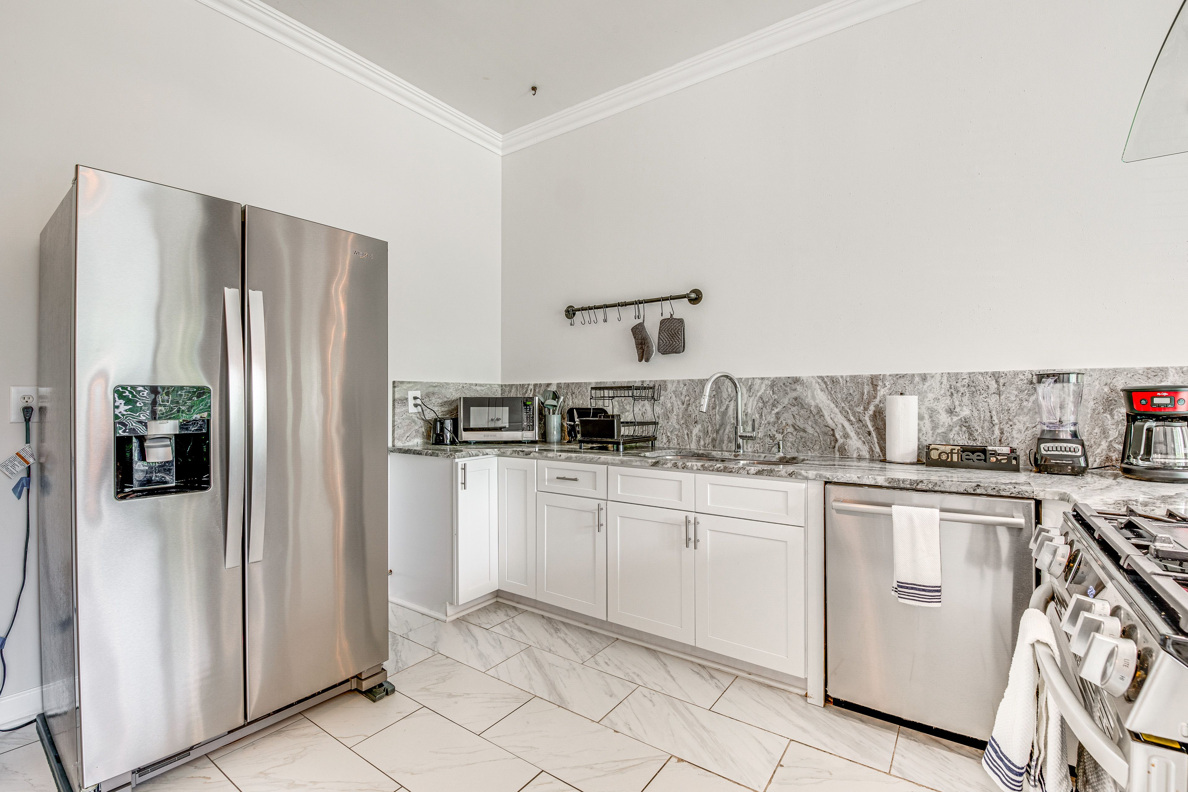 Kitchen | Main Level | Coffee Maker | Dishwasher