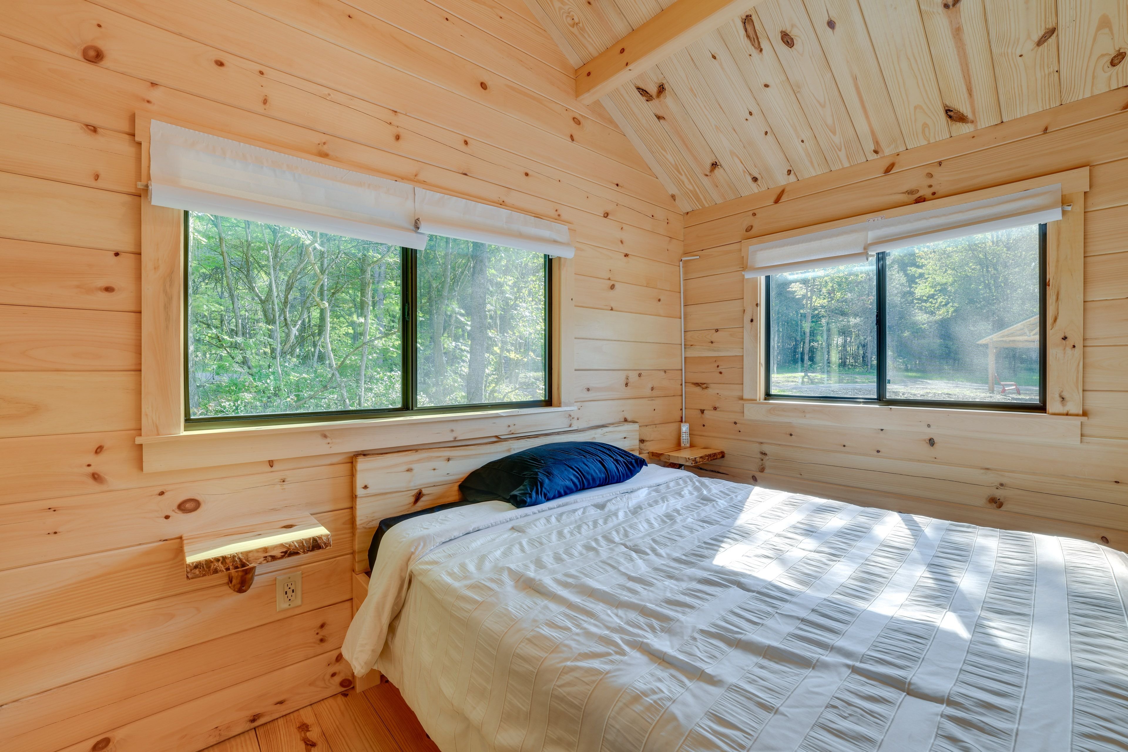 Bedroom 1 | Queen Bed | Linens Provided
