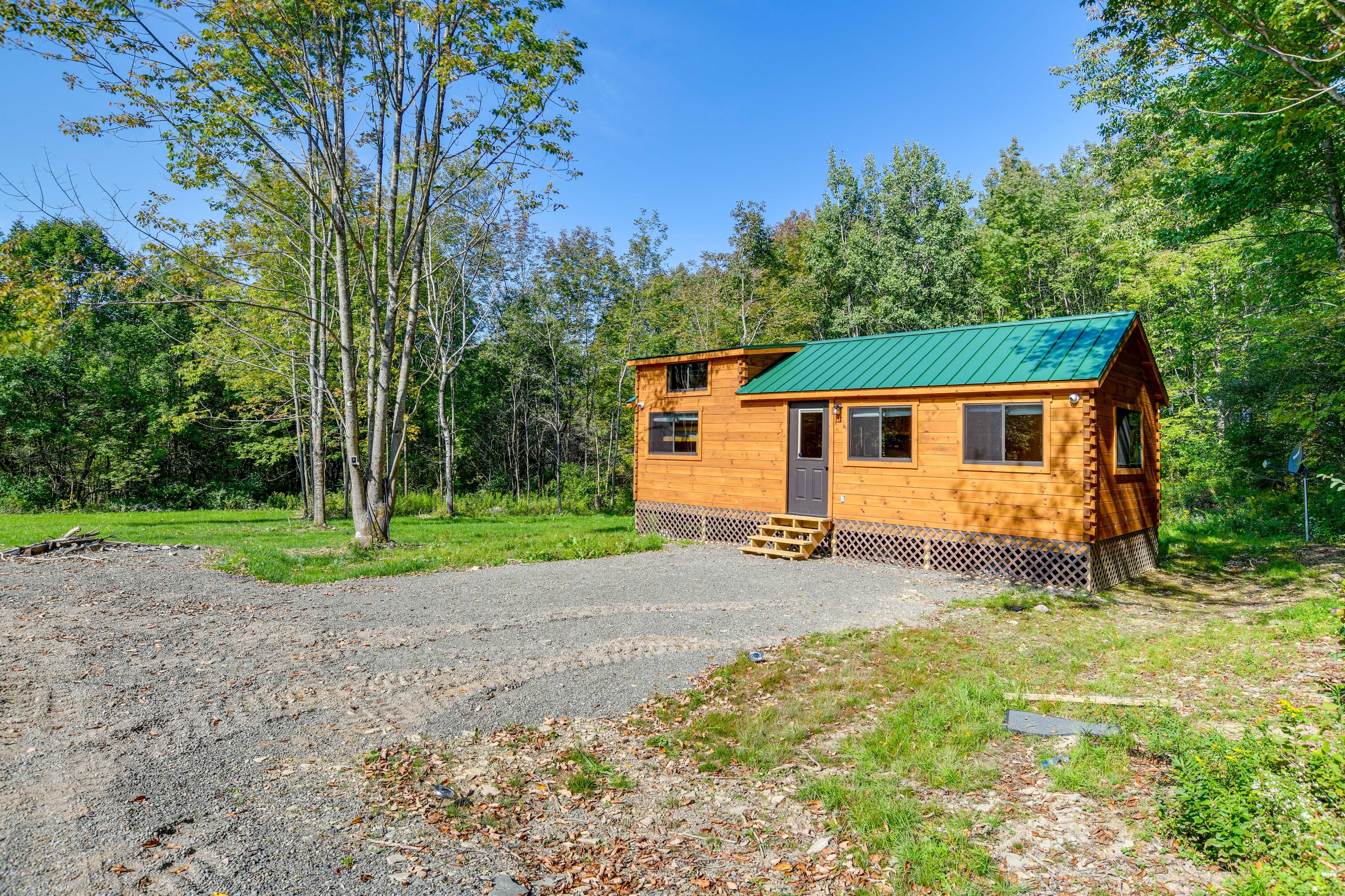 Parking | Driveway (4 Vehicles) | RV/Trailer Parking