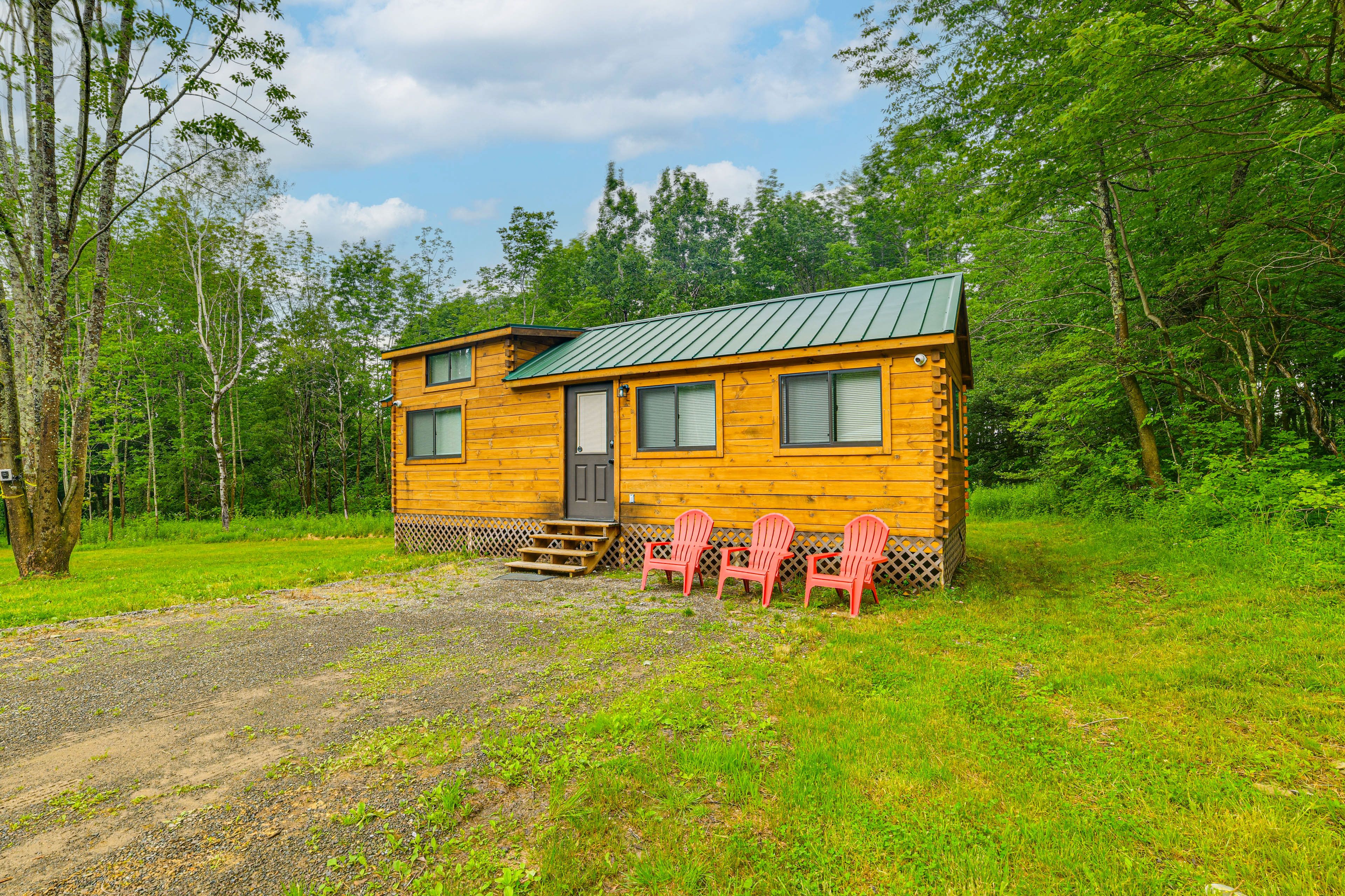 Parking | Driveway (4 Vehicles) | RV/Trailer Parking