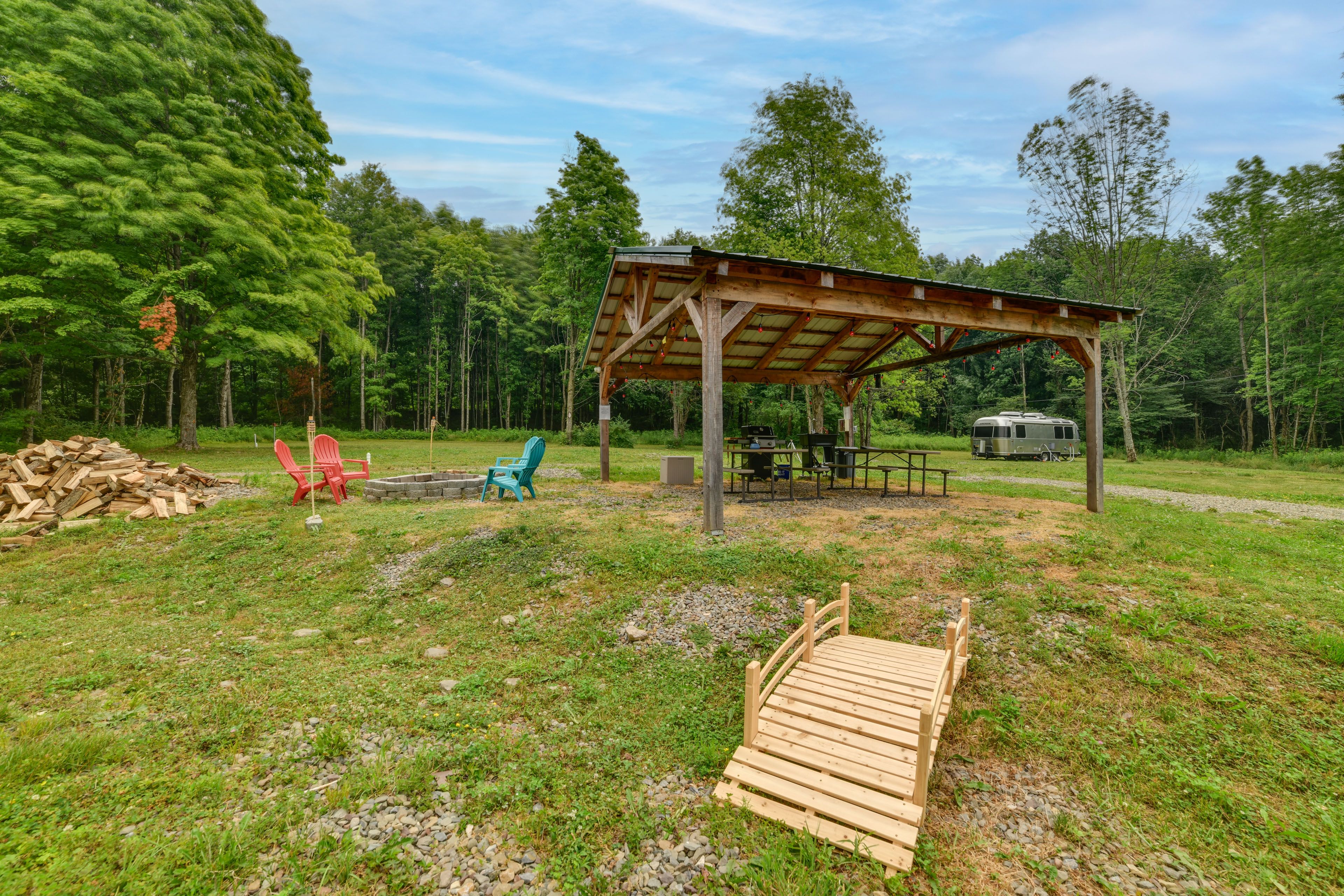 Outdoor Space | Picnic Pavilion | Cornhole