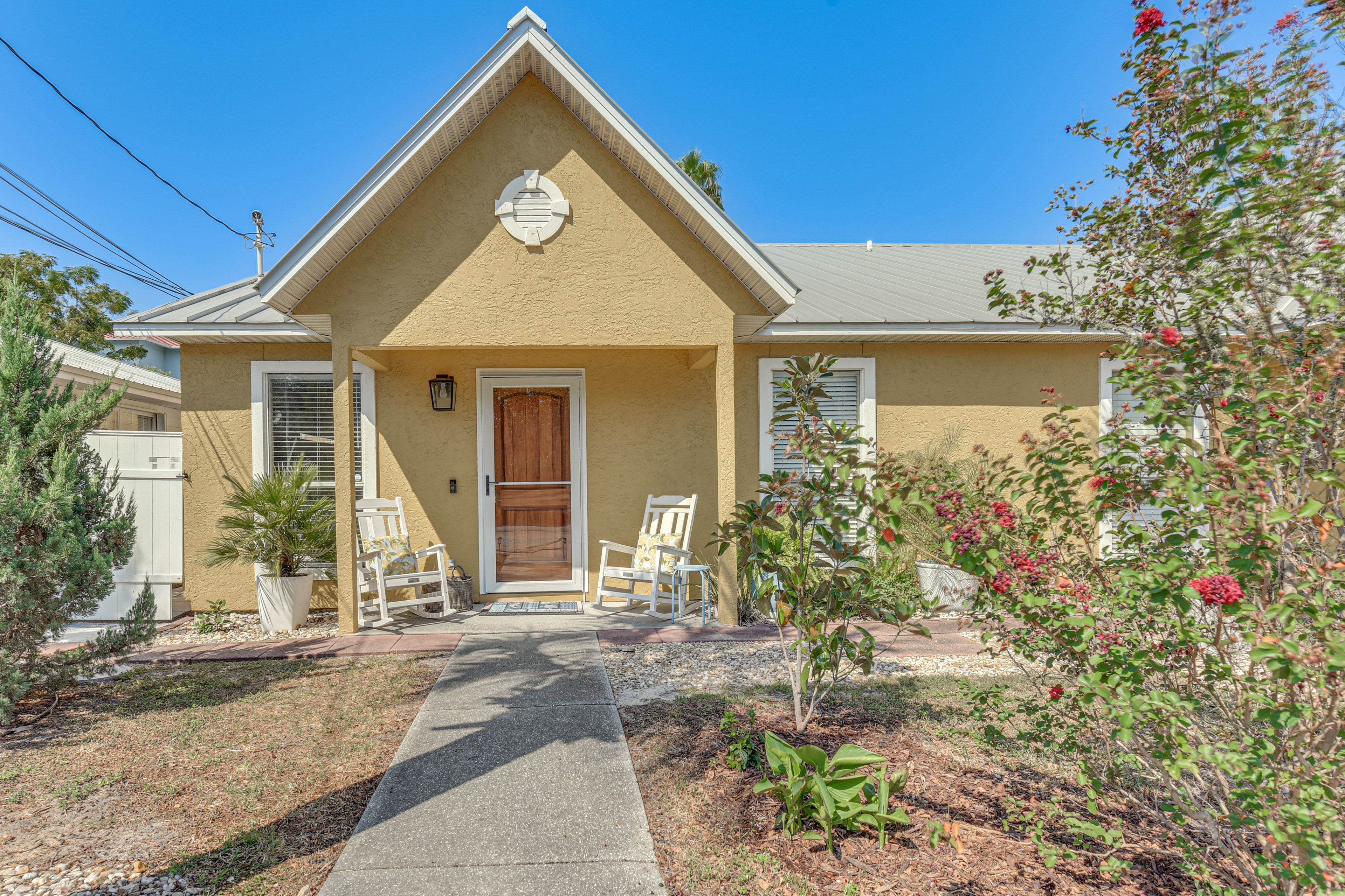 House Exterior | Keyless Entry