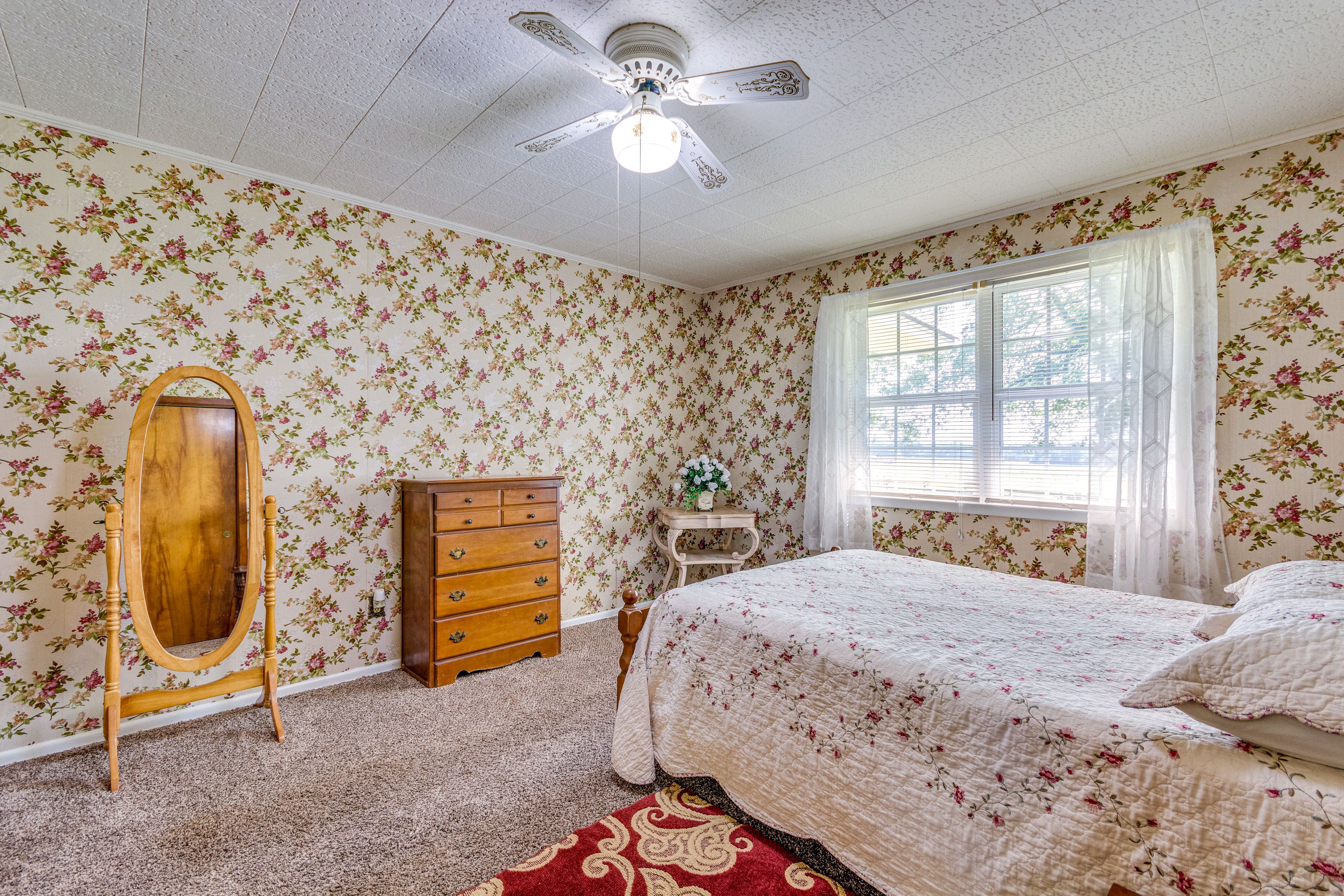 Bedroom 1 | Full Bed | Linens Provided