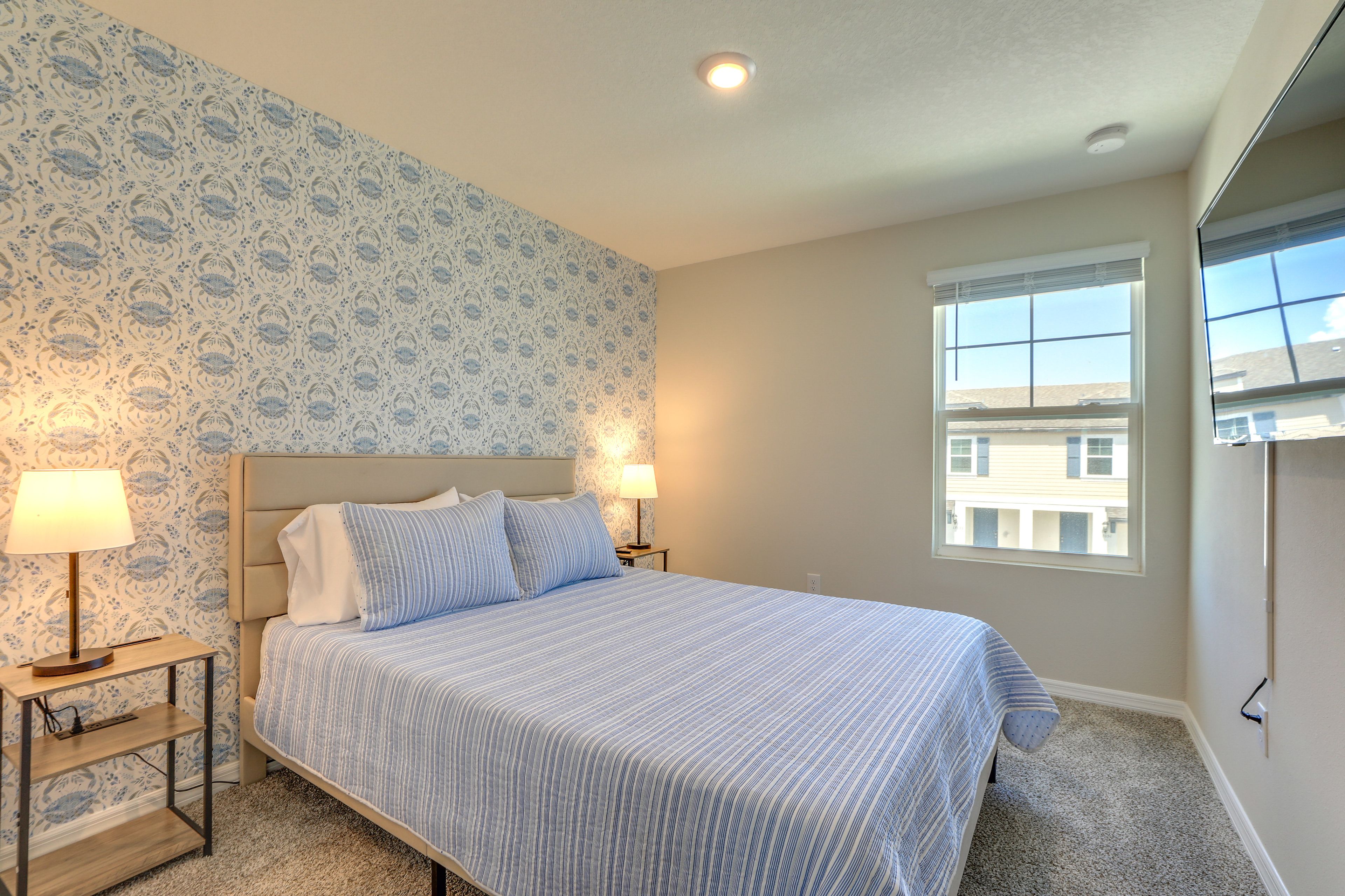 Bedroom 2 | Queen Bed