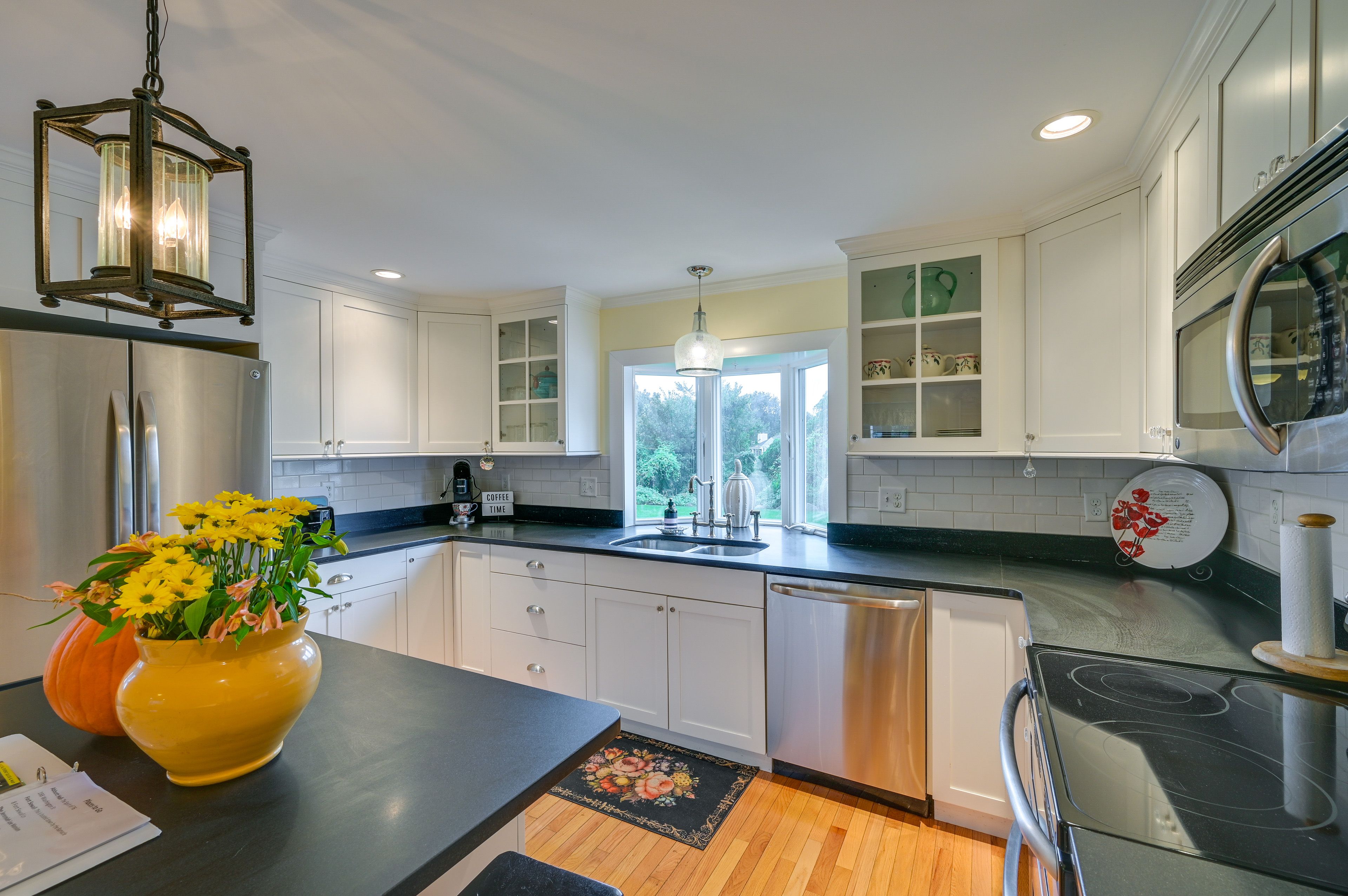 Kitchen | Cooking Basics | Keurig Coffee Maker w/ Coffee Provided