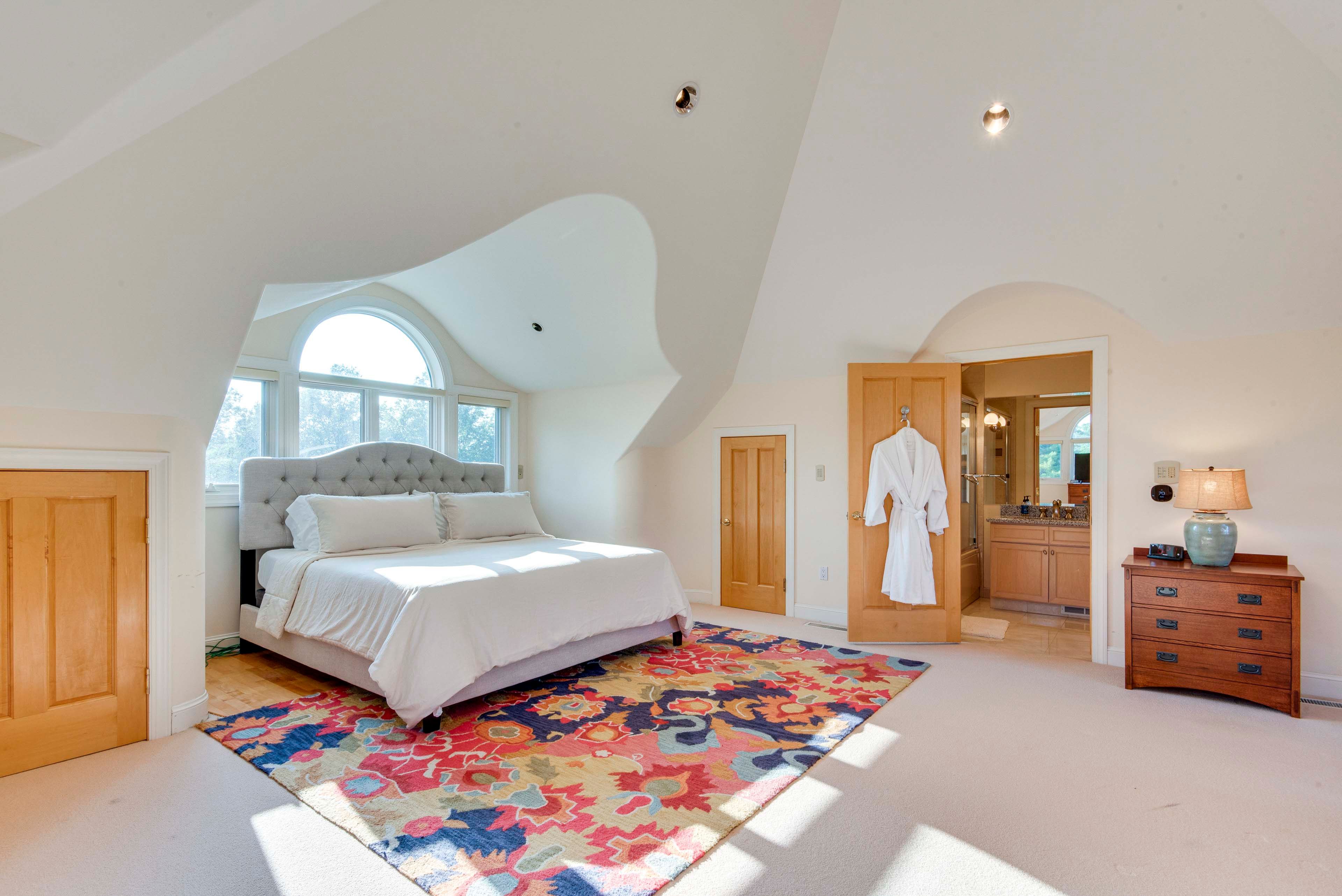 Bedroom 3 | King Bed | Upper Level
