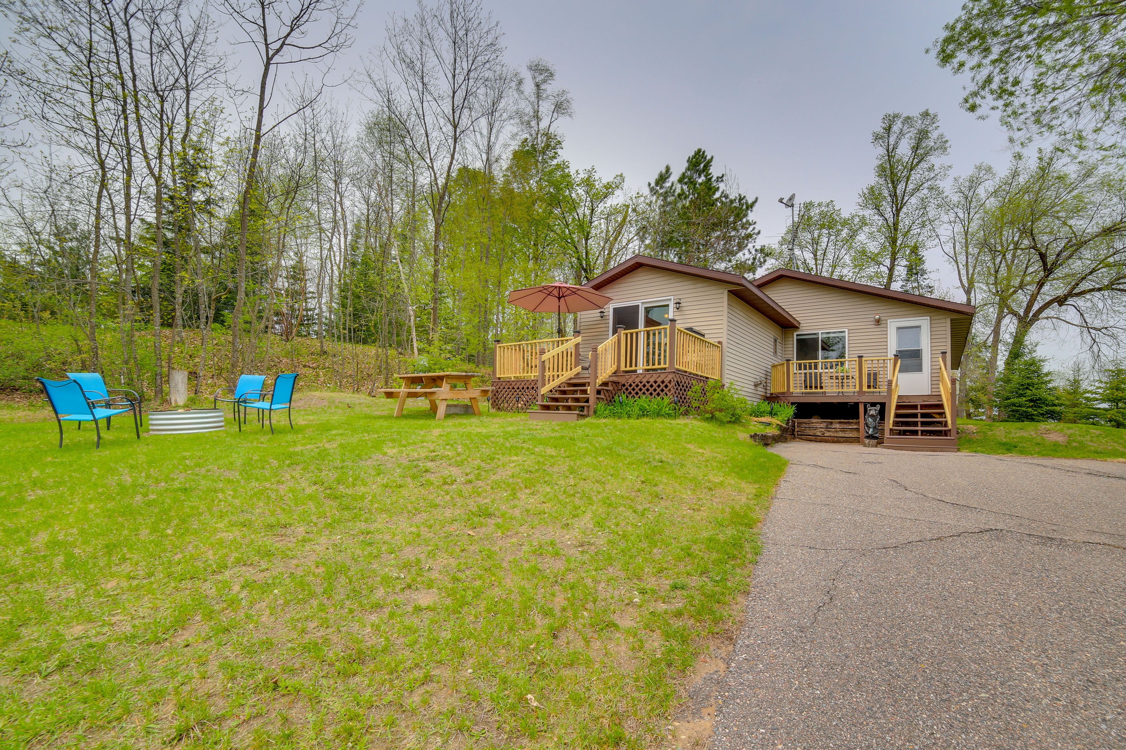 Parking | Driveway (4 Vehicles) | Trailer/Boat Parking Allowed On-Site