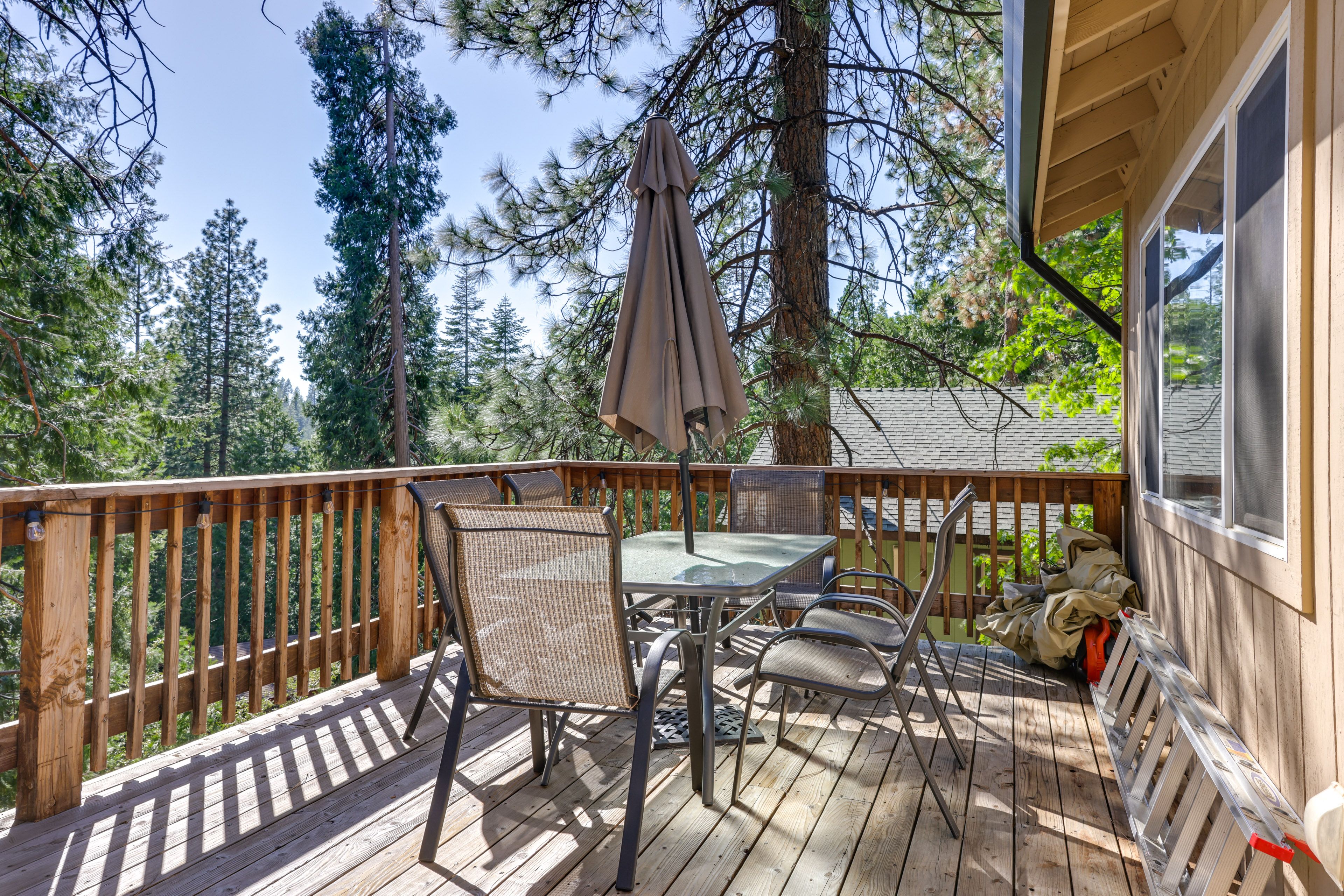 Deck | Gas Grill