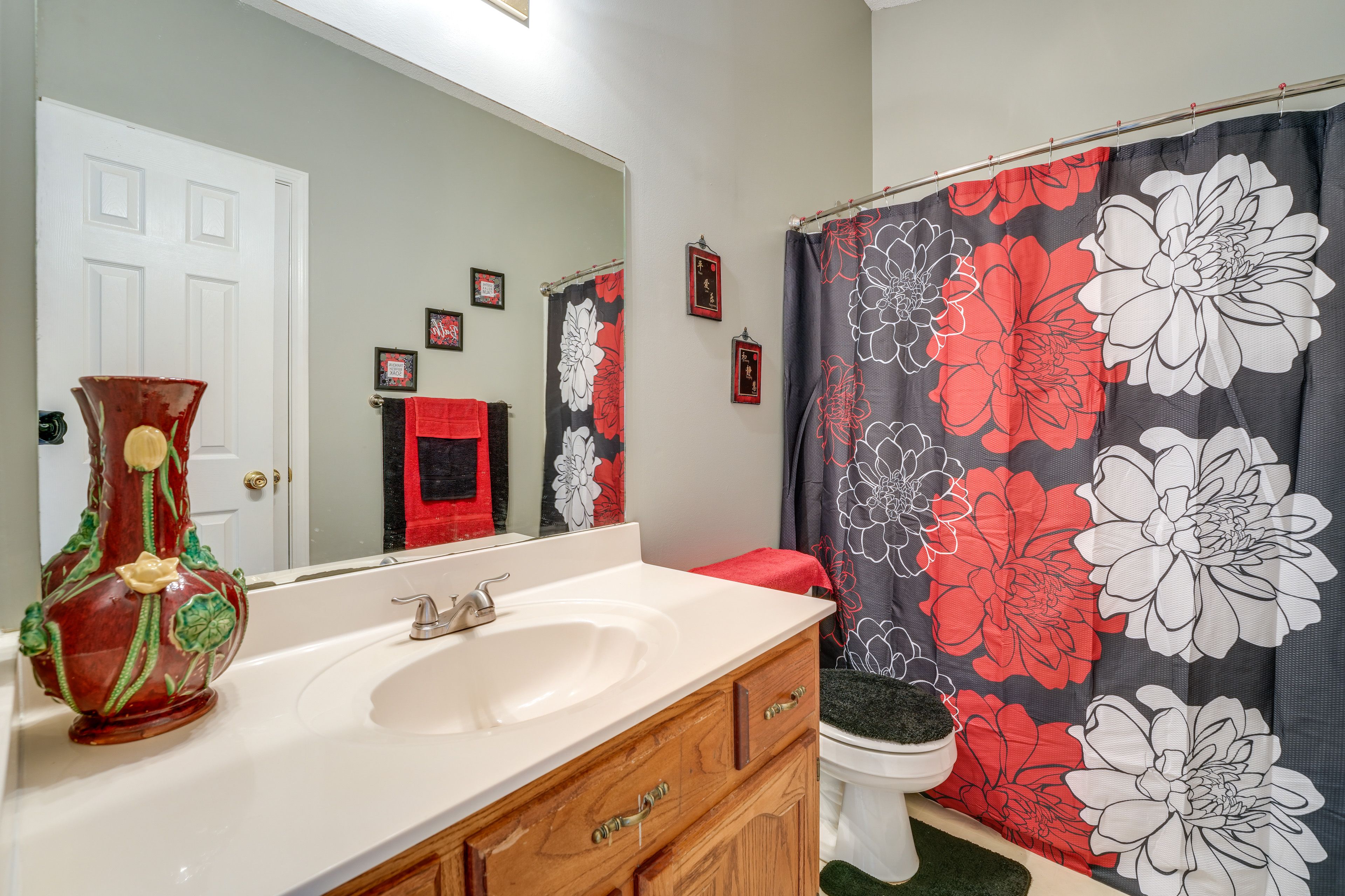 Full Bathroom | Iron & Board