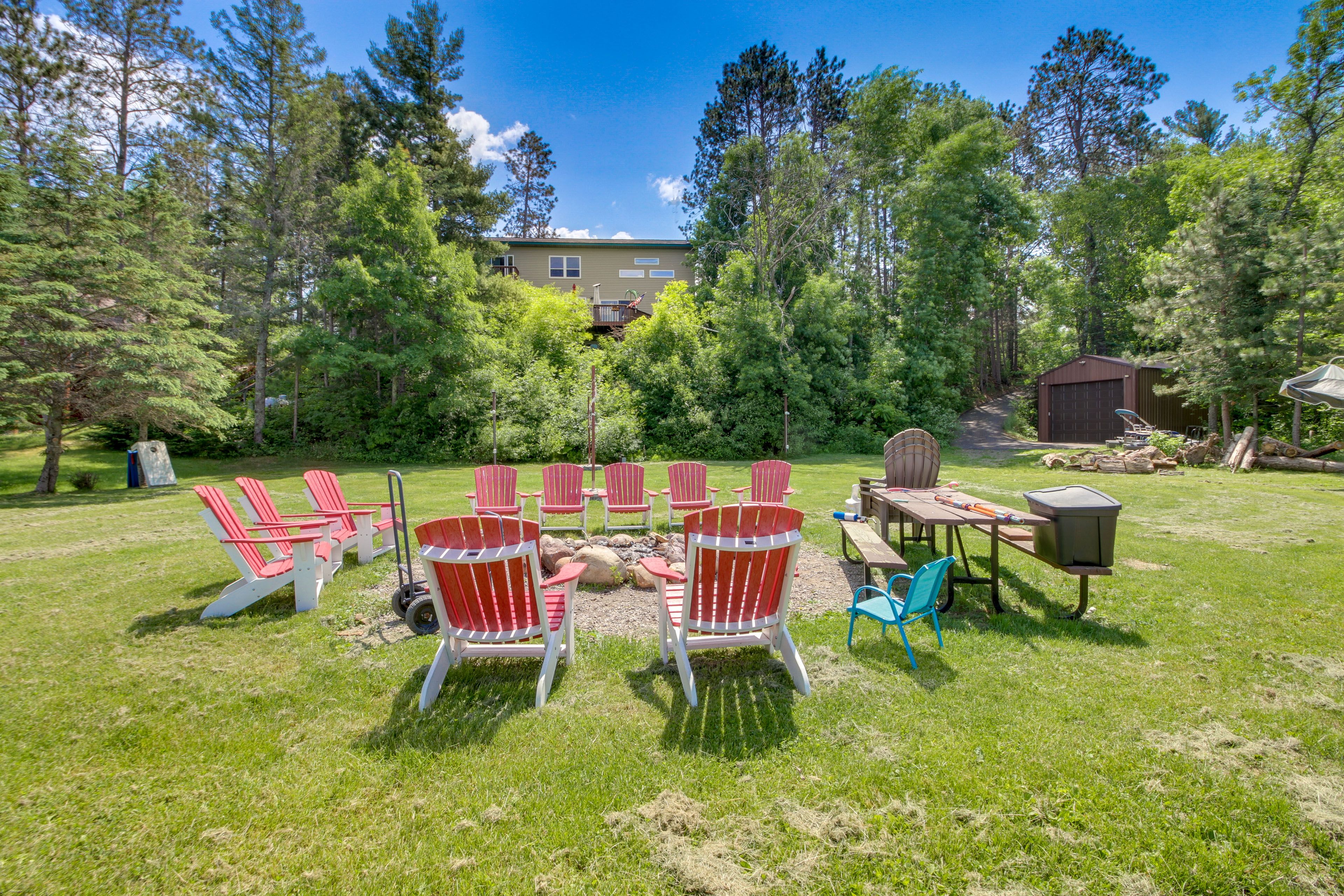 Private Yard | Fire Pit | Volleyball Court | Lake Views