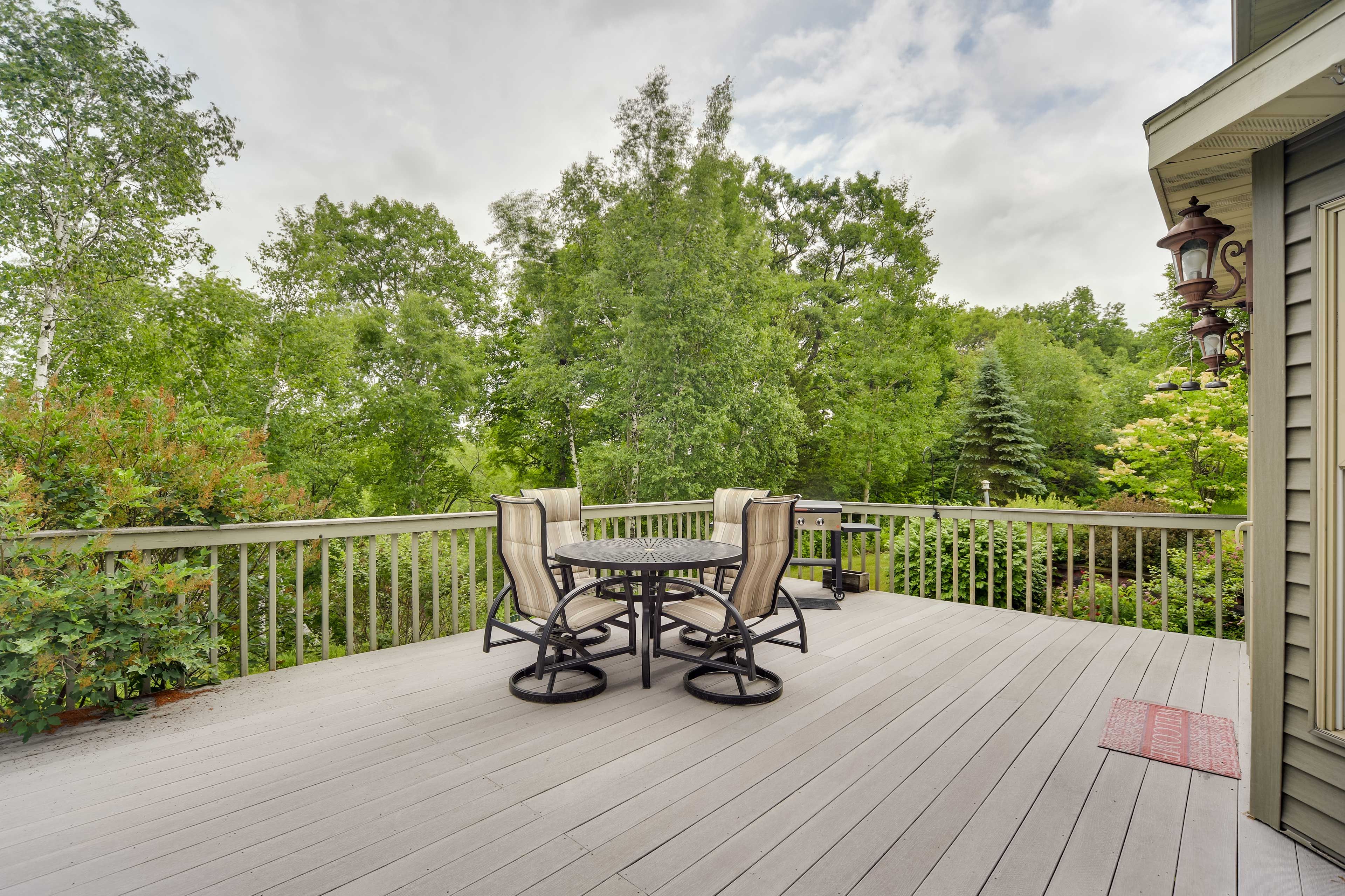 Spacious Deck | Pet Friendly w/ Fee