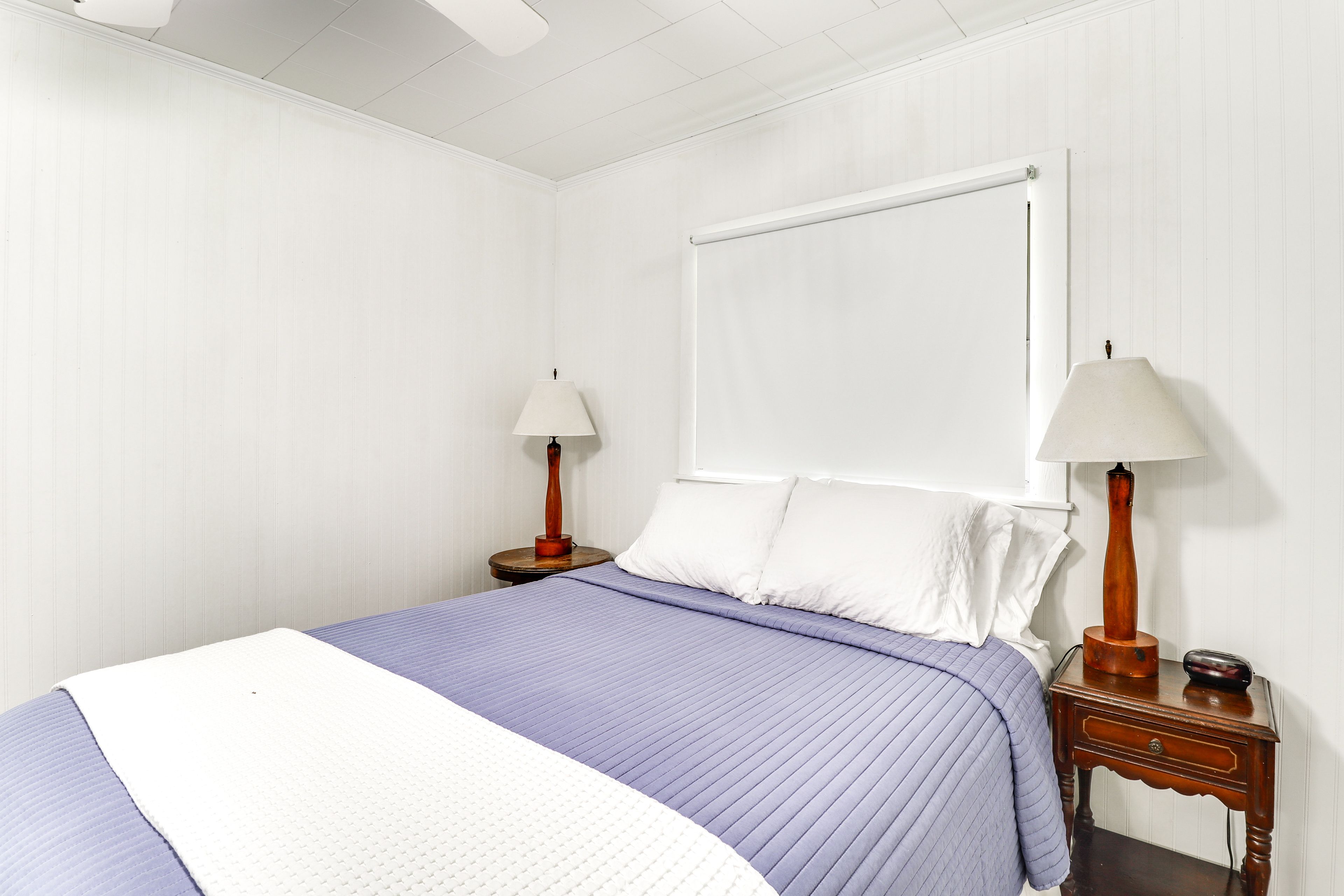 Bedroom 1 | Queen Bed | Crib | En-Suite Bathroom