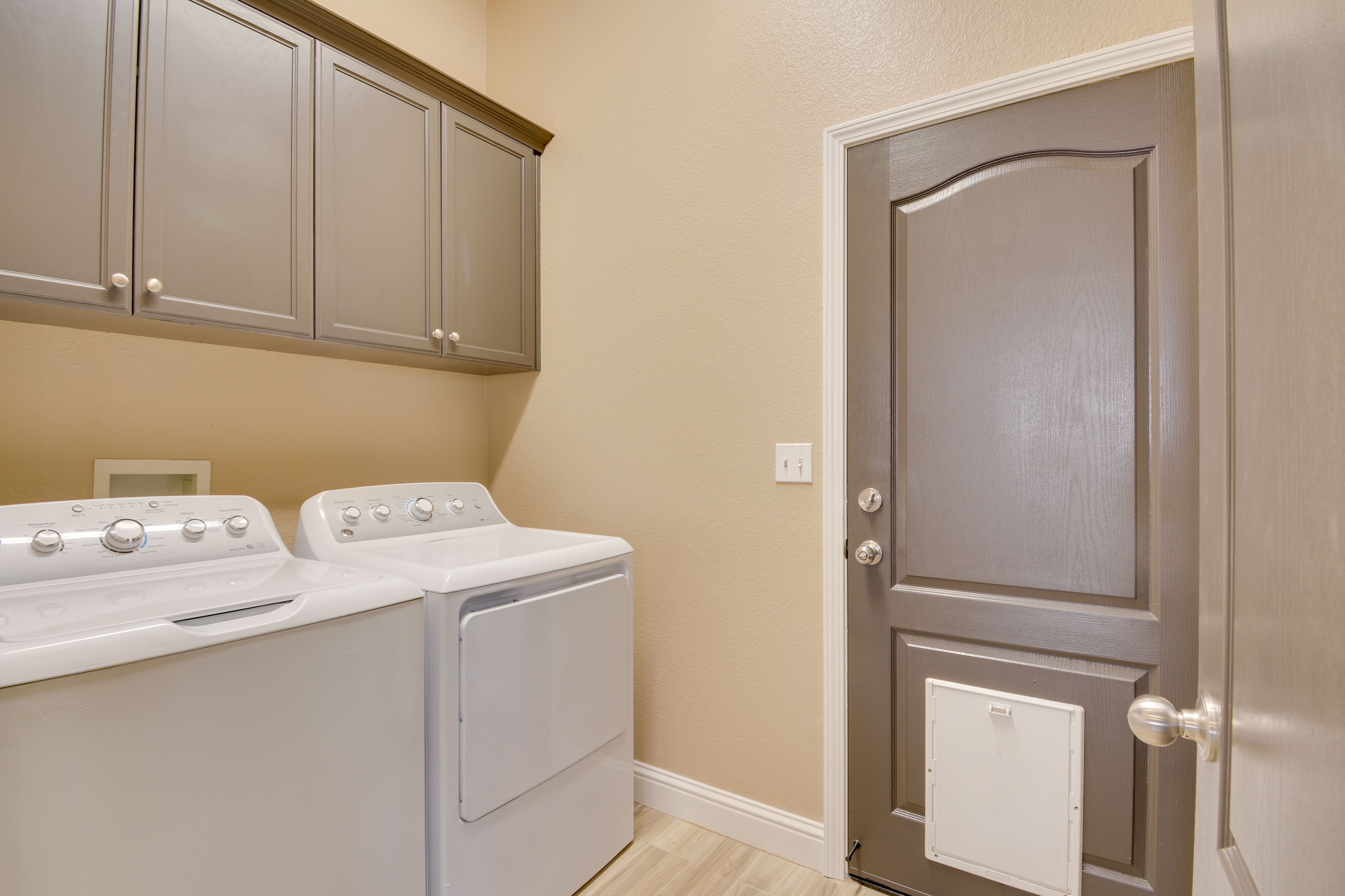 Laundry Room | Washer & Dryer | Linens Provided