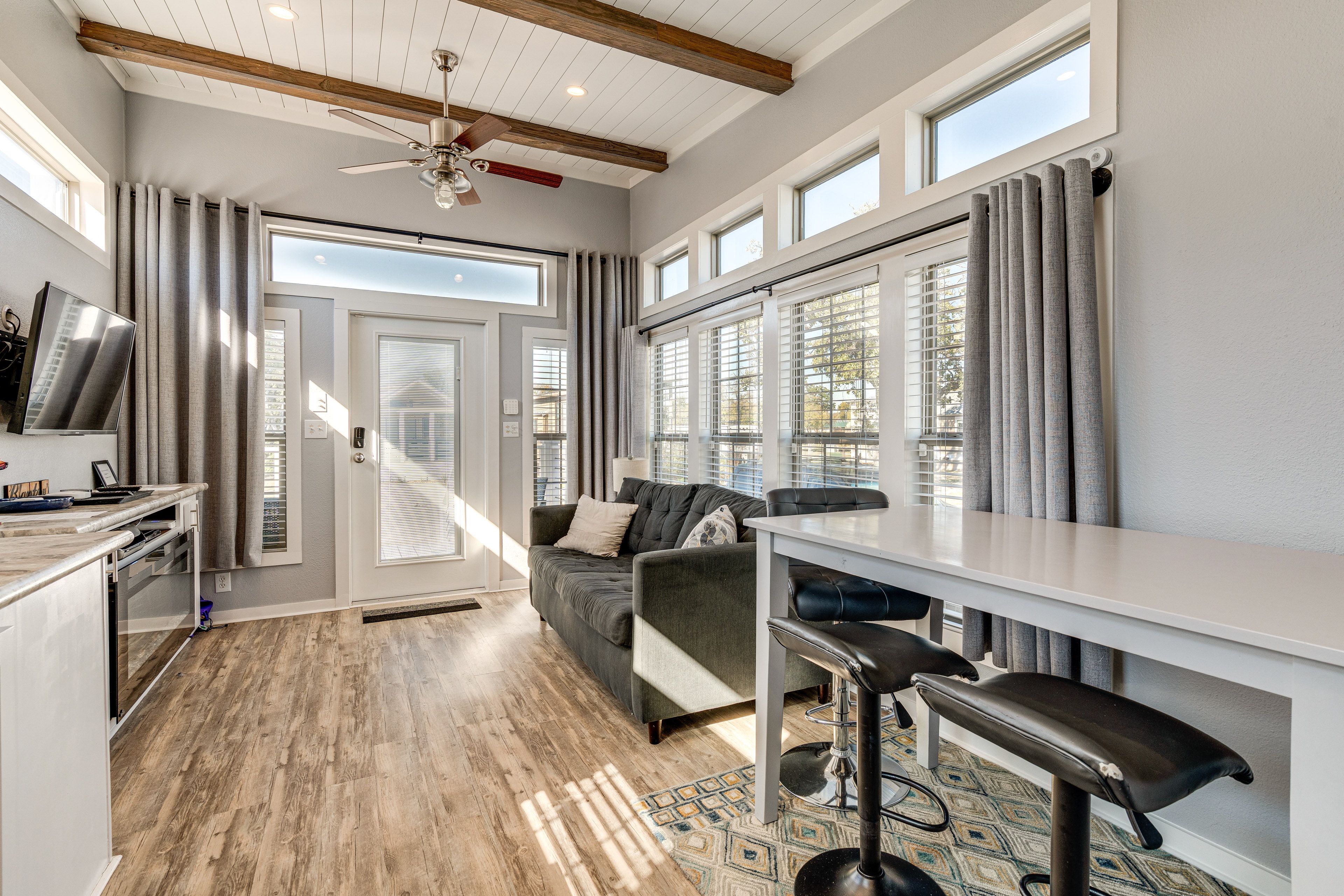 Living Room | Full Sleeper Sofa | Electric Fireplace | Smart TV | Free WiFi