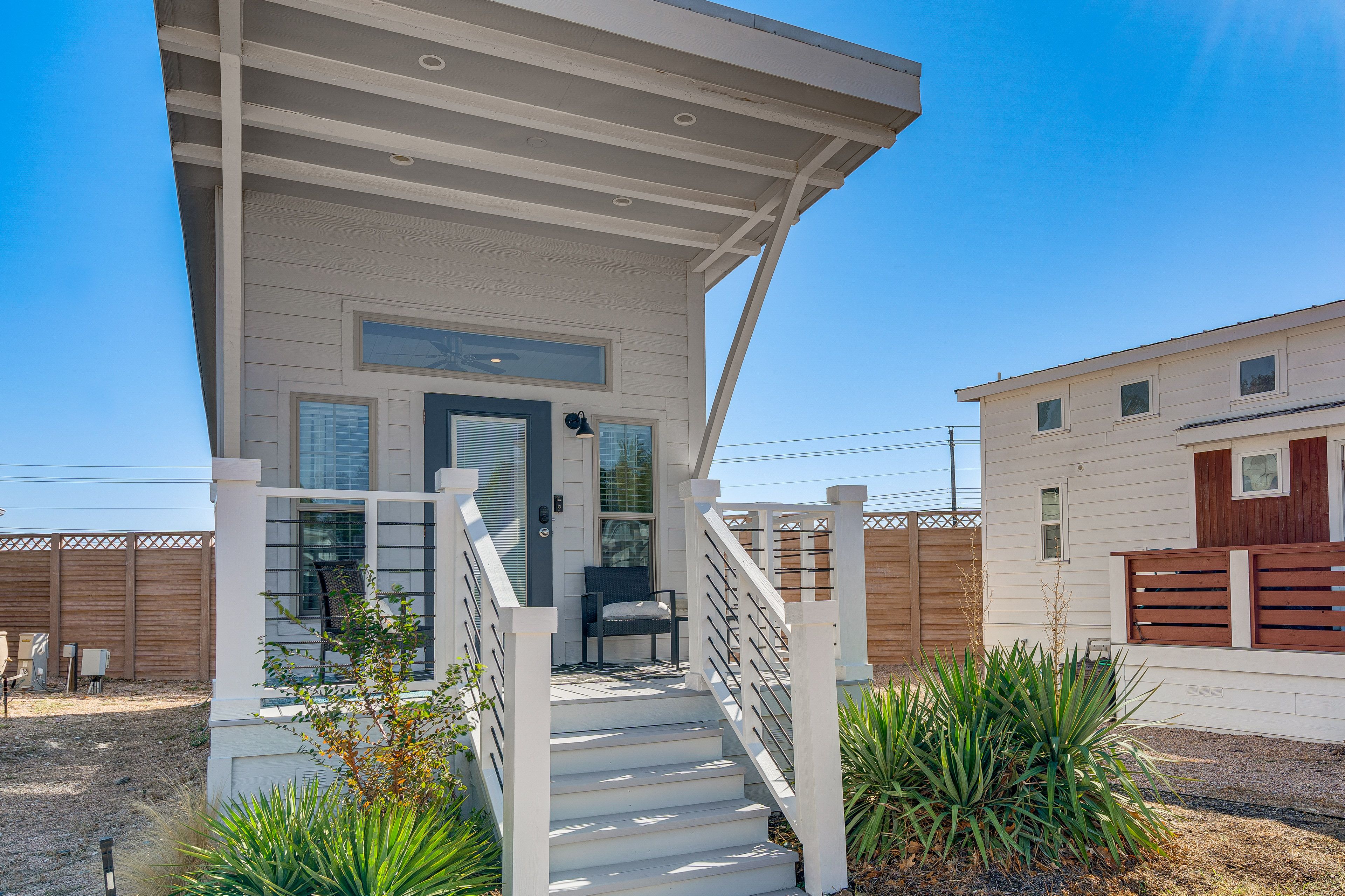 Parking | Driveway (1 Vehicle)