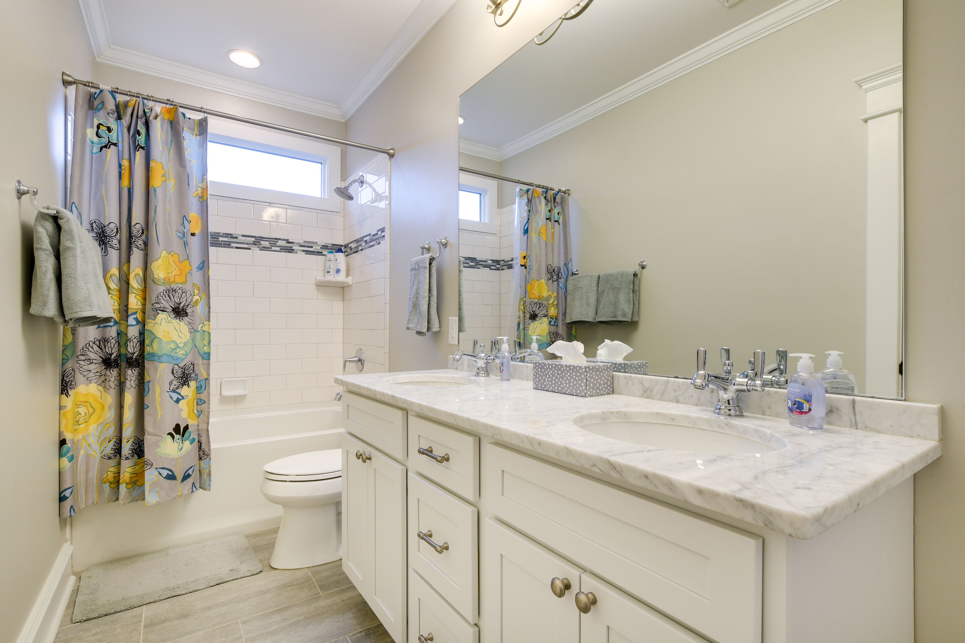 Full Bathroom