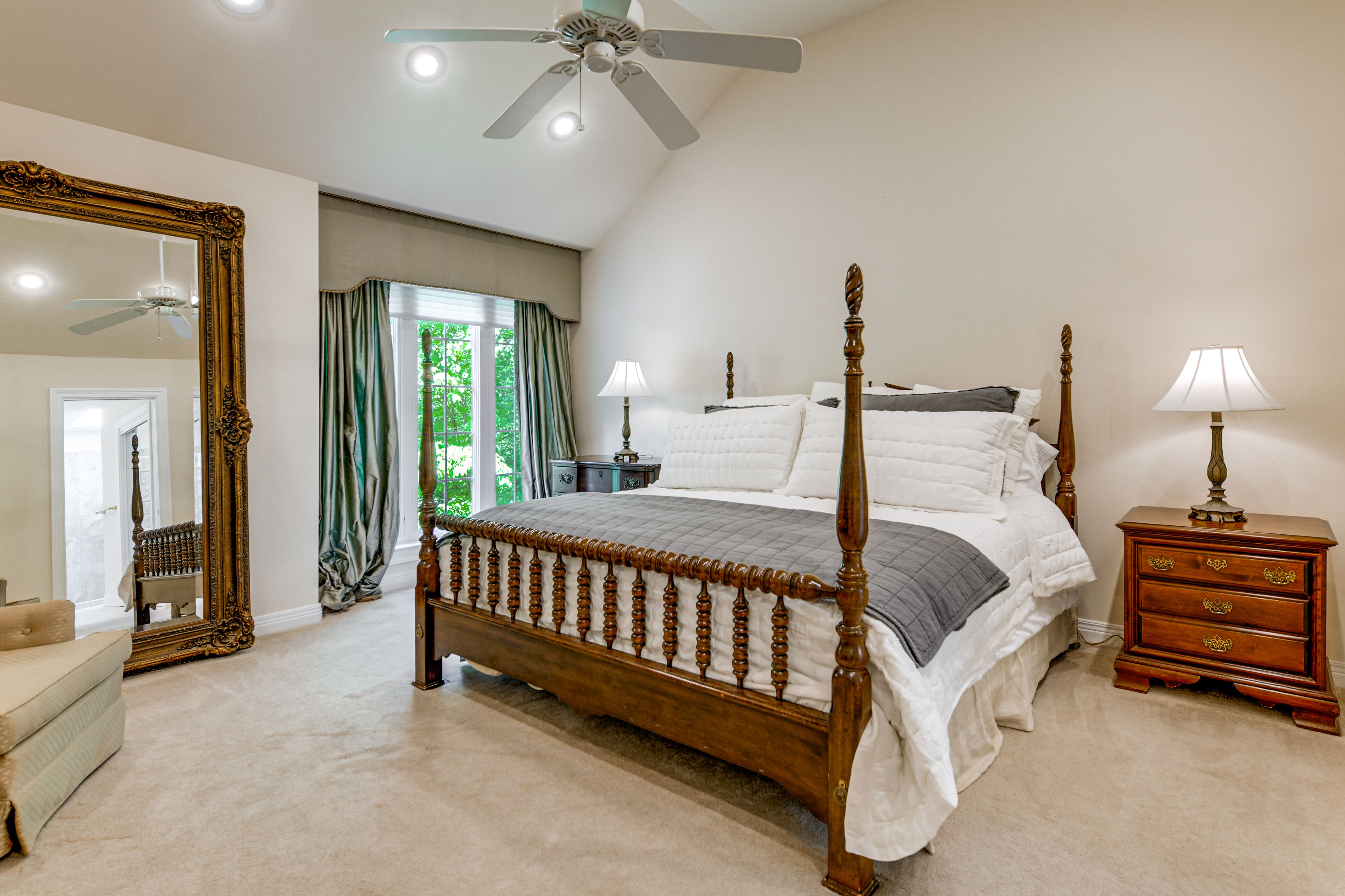 Bedroom 5 | King Bed | Main Floor