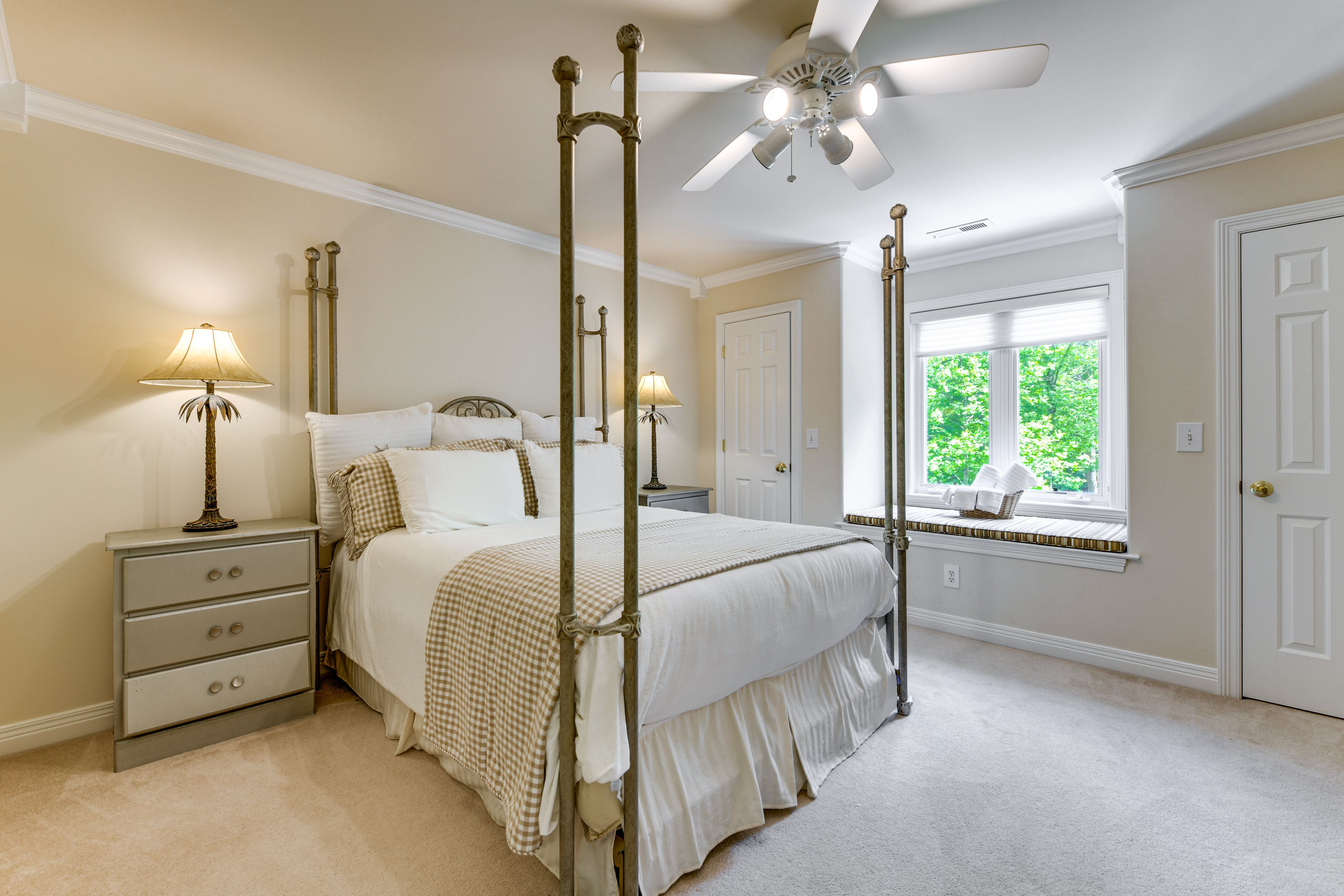 Bedroom 3 | Queen Bed | Upper Floor