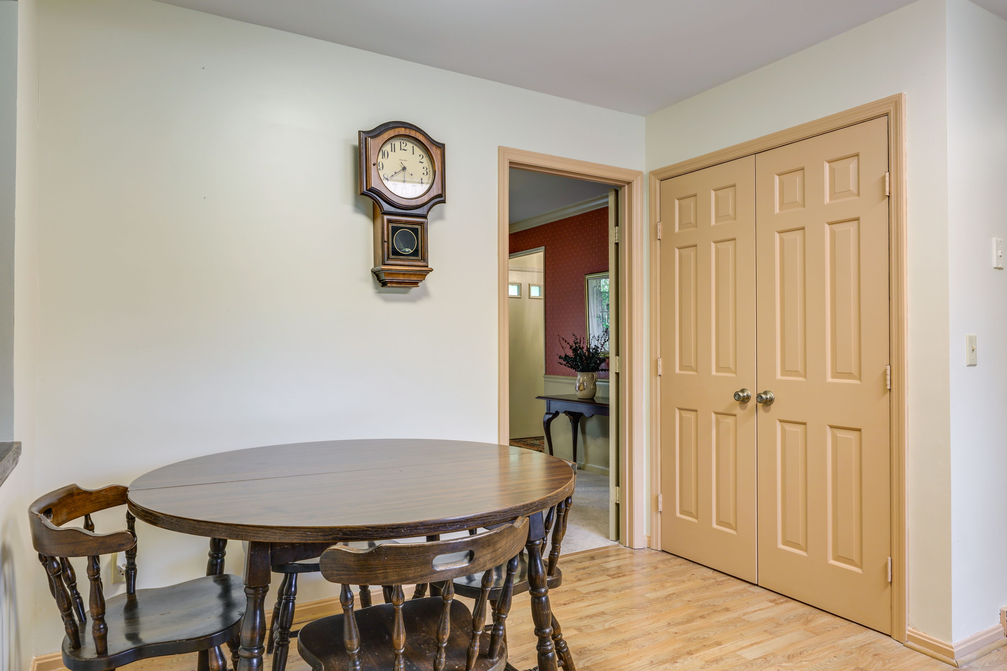 Dining Nook | 1st Floor