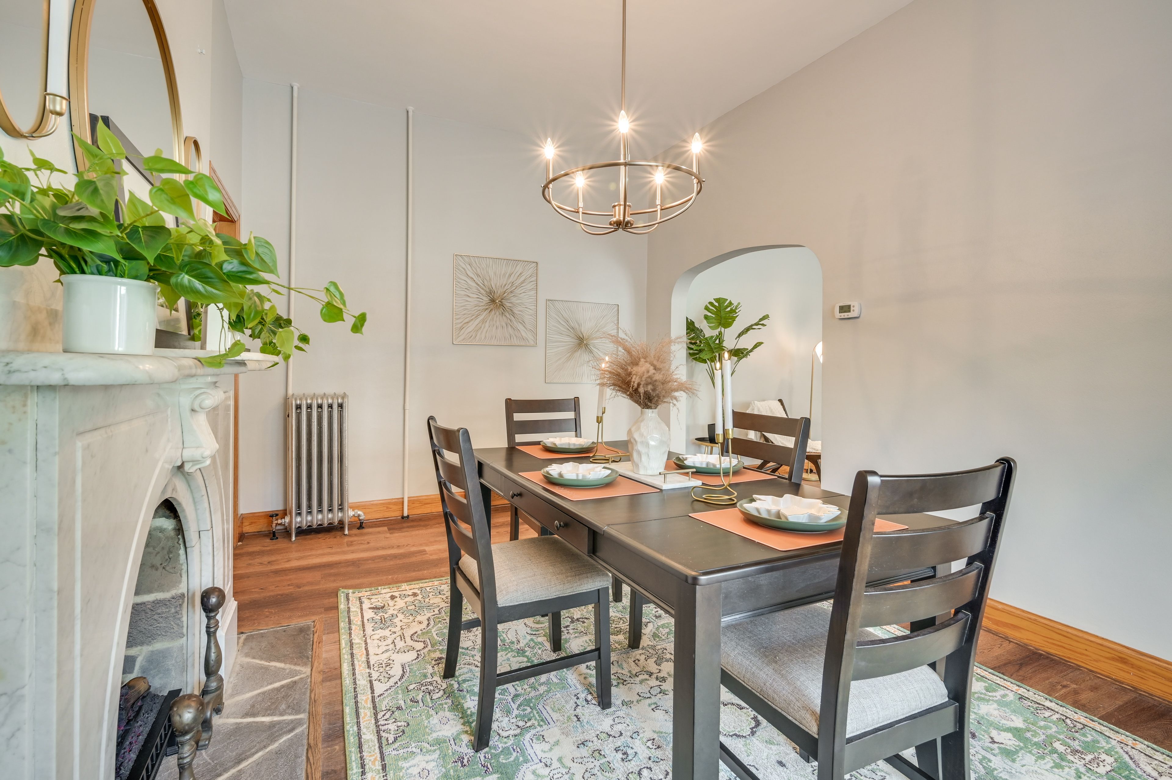 Dining Area | Free WiFi