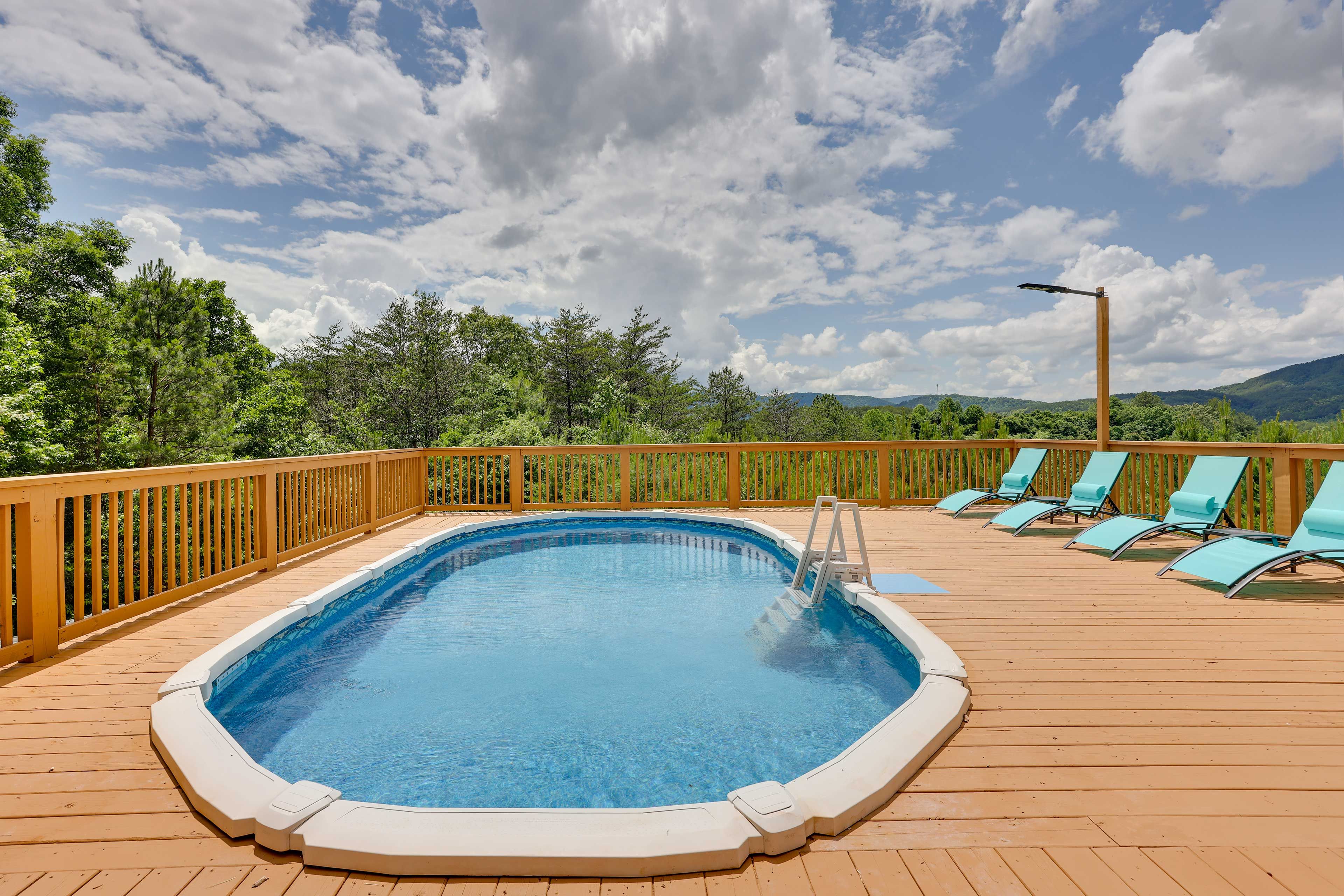 Seasonal Private Pool | Lounge Chairs