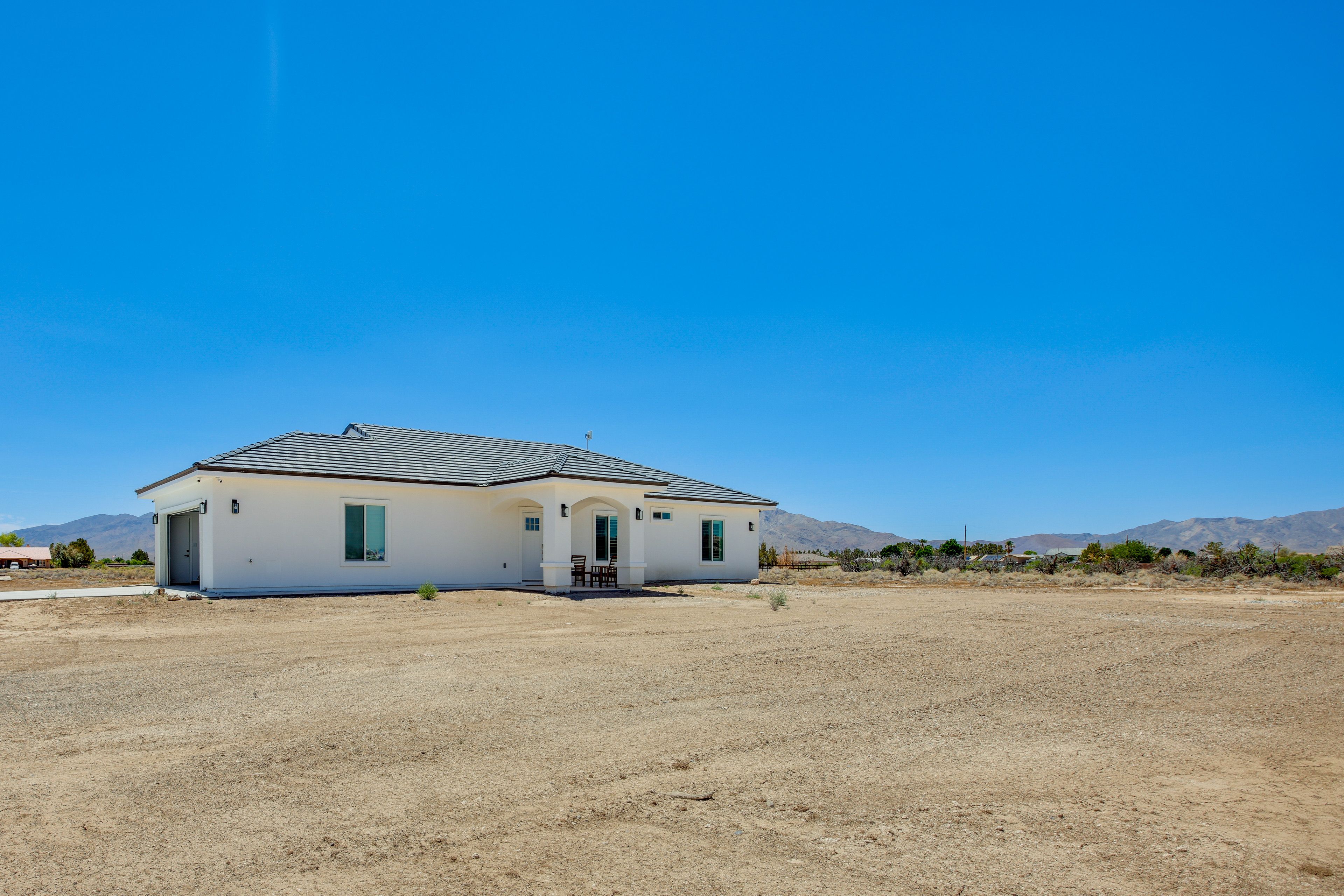Parking | Driveway (1 Vehicle) | No Garage Access