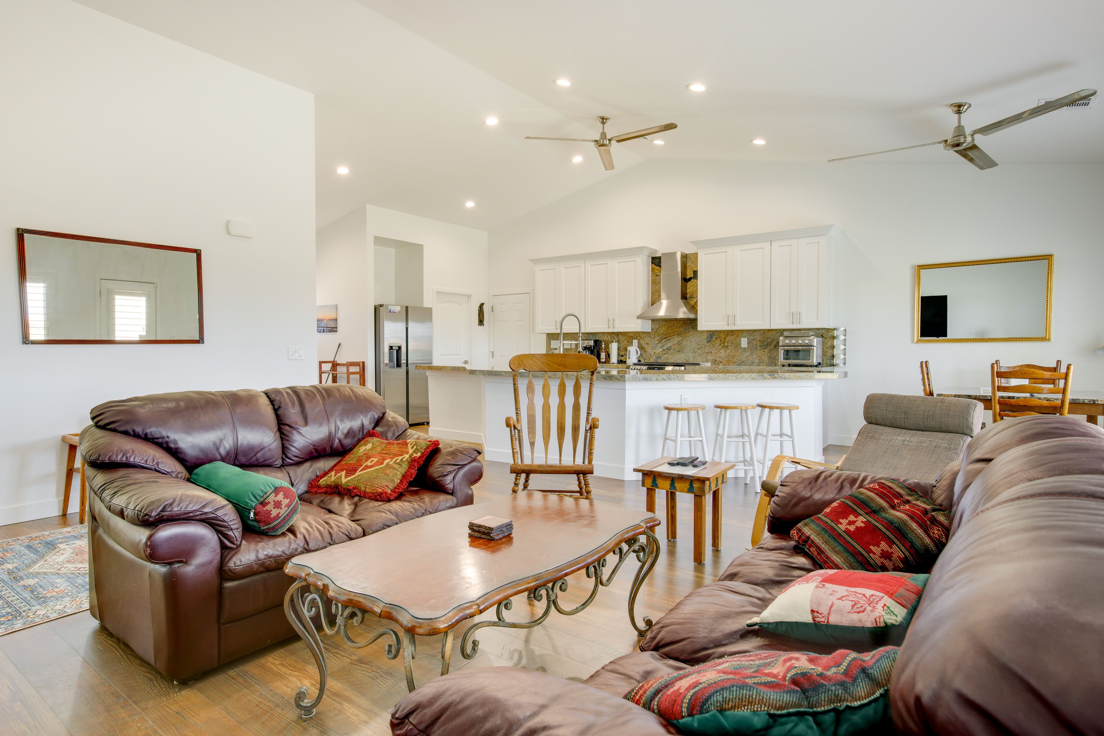 Living Room | Smart TV | Central A/C | 1,512 Sq Ft