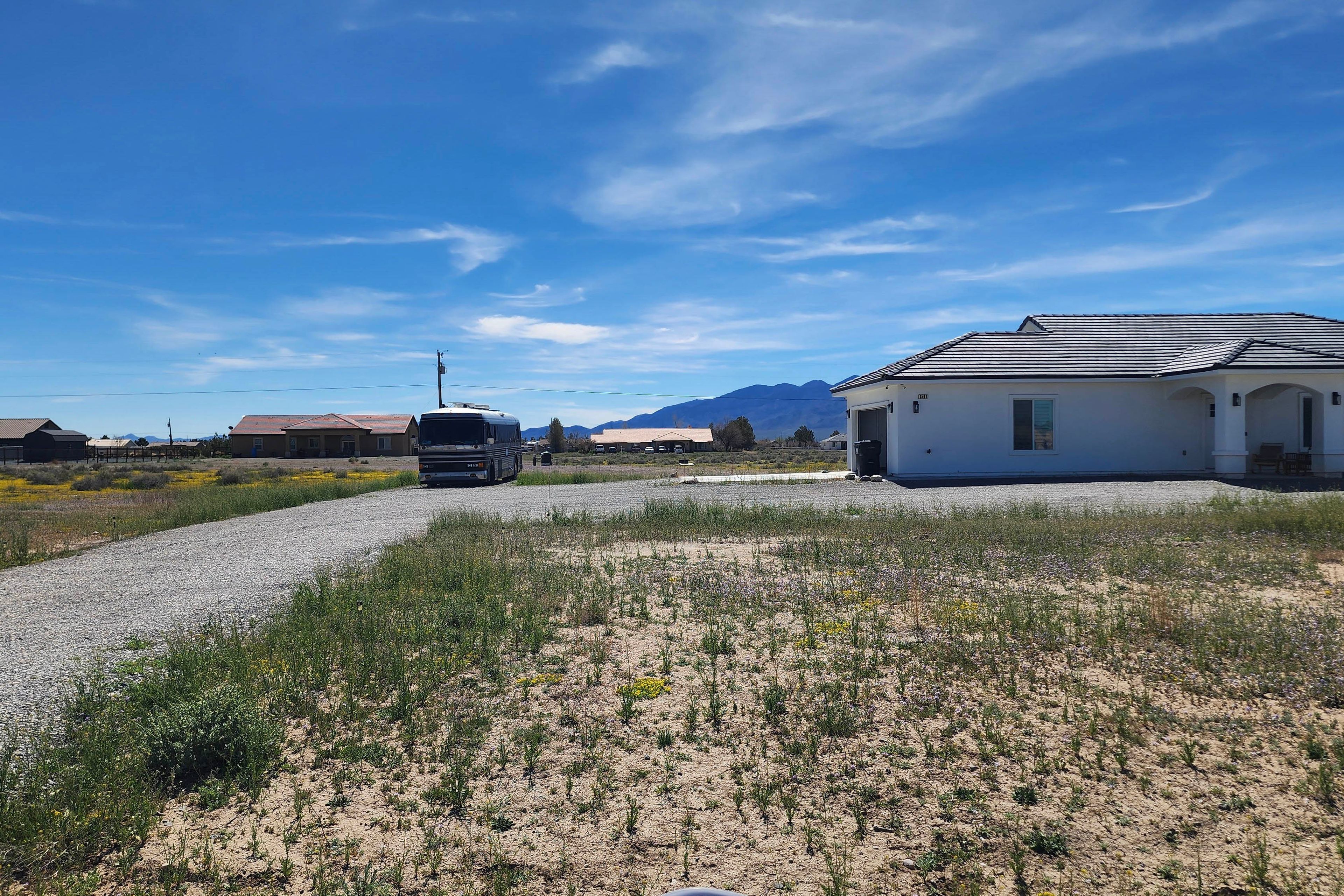 Parking | Driveway (1 Vehicle) | No Garage Access