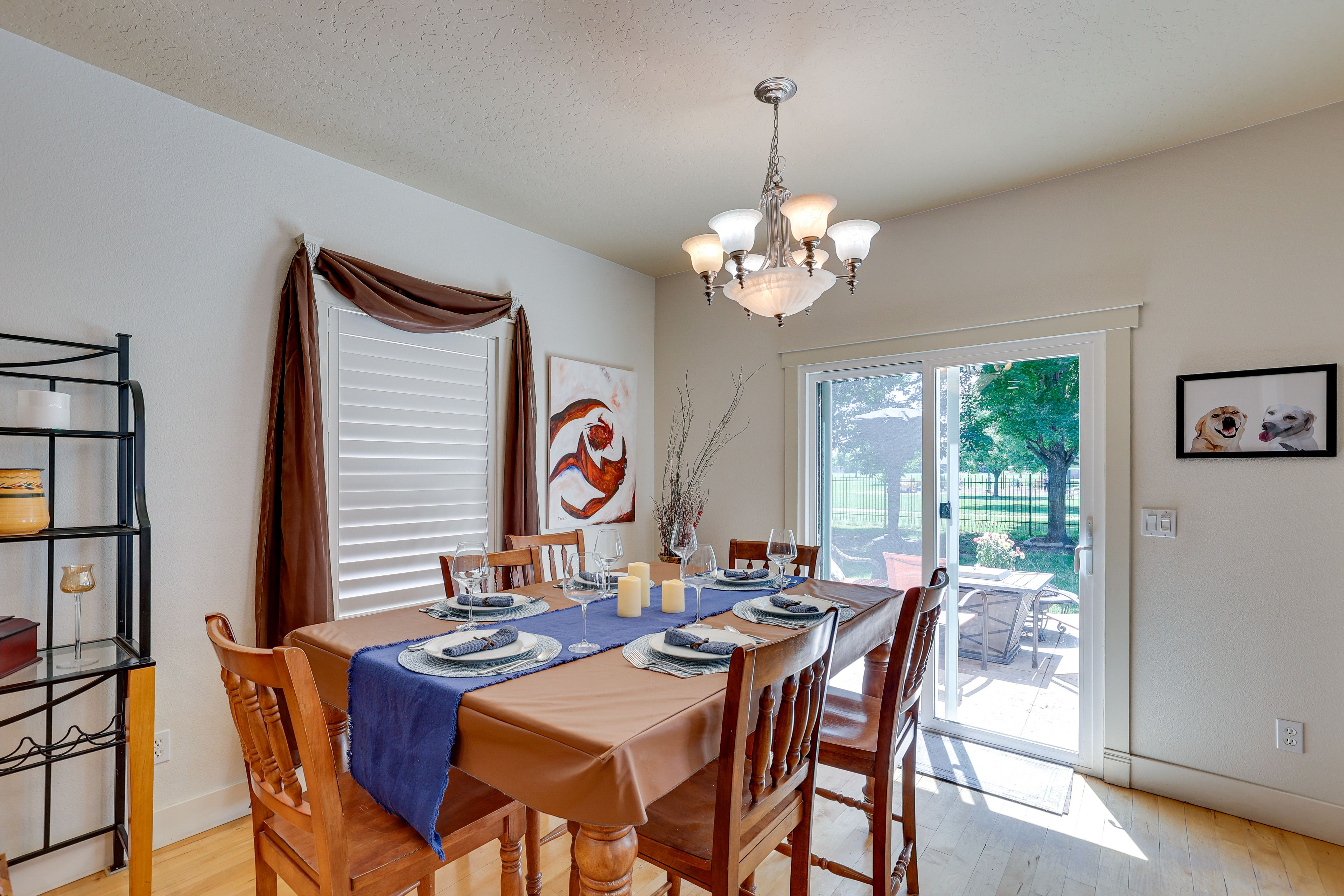 Dining Area | Dishware & Flatware
