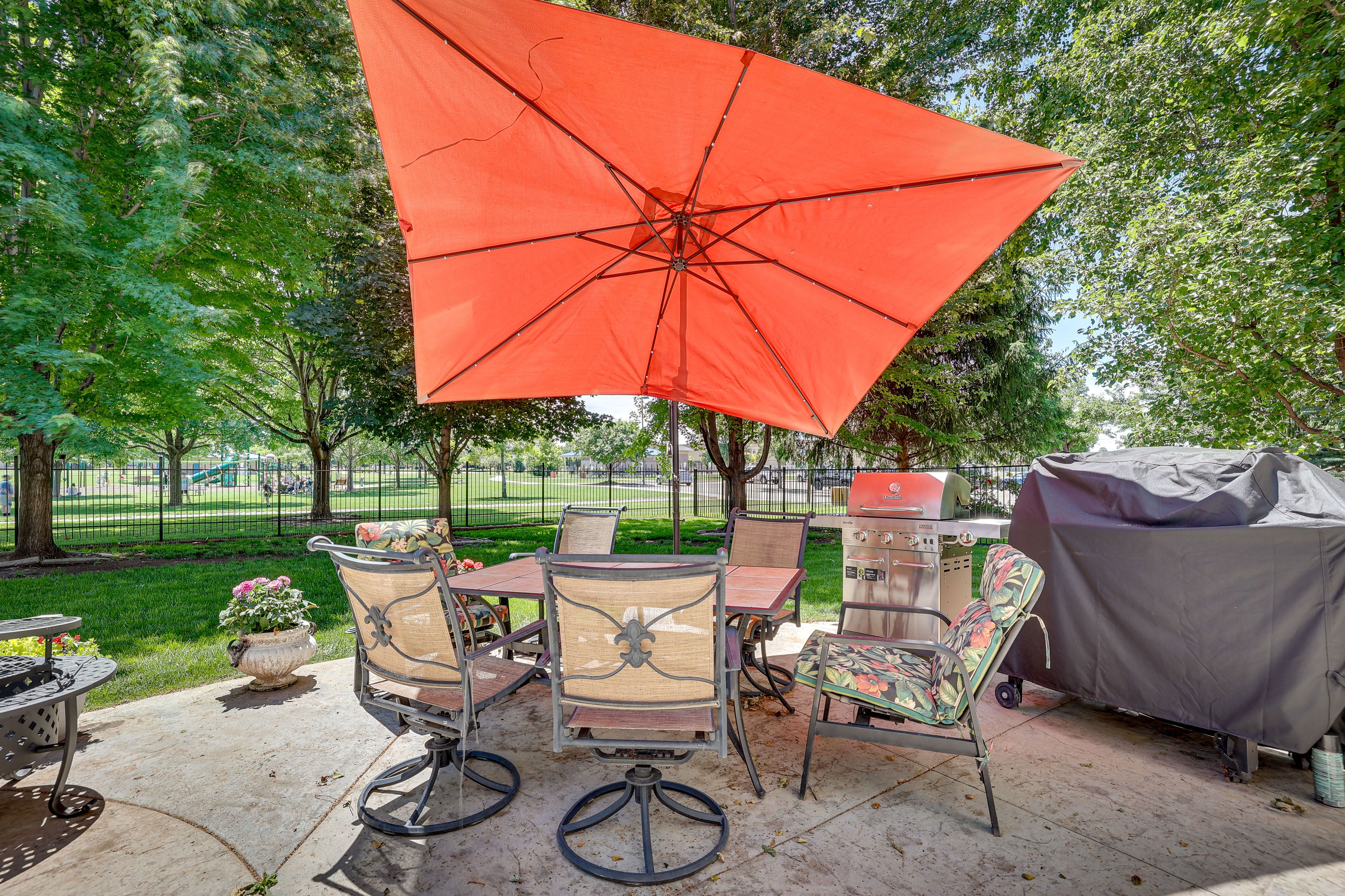 Meridian Vacation Rental | 4BR | 2.5BA | 3,350 Sq Ft | Stairs Required