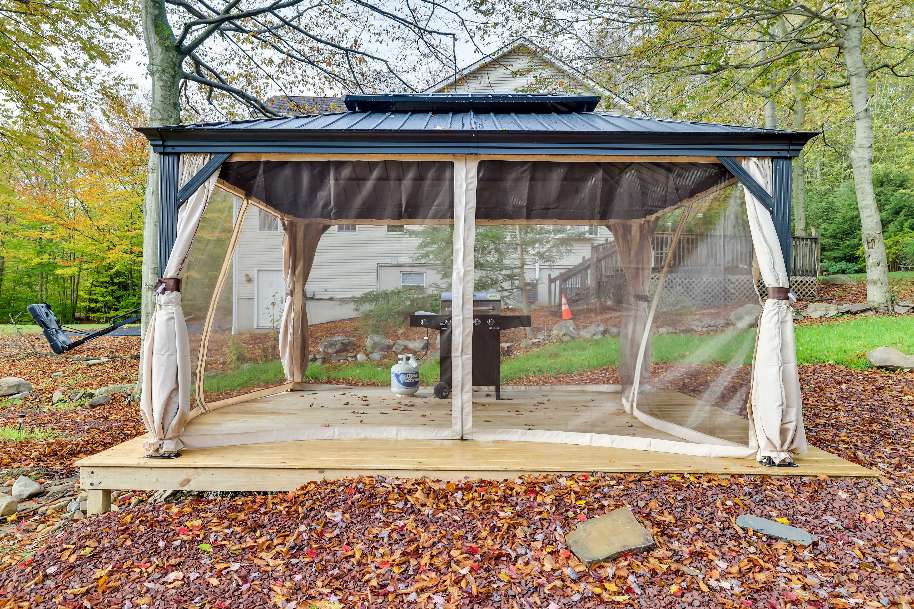 Gazebo | Gas Grill