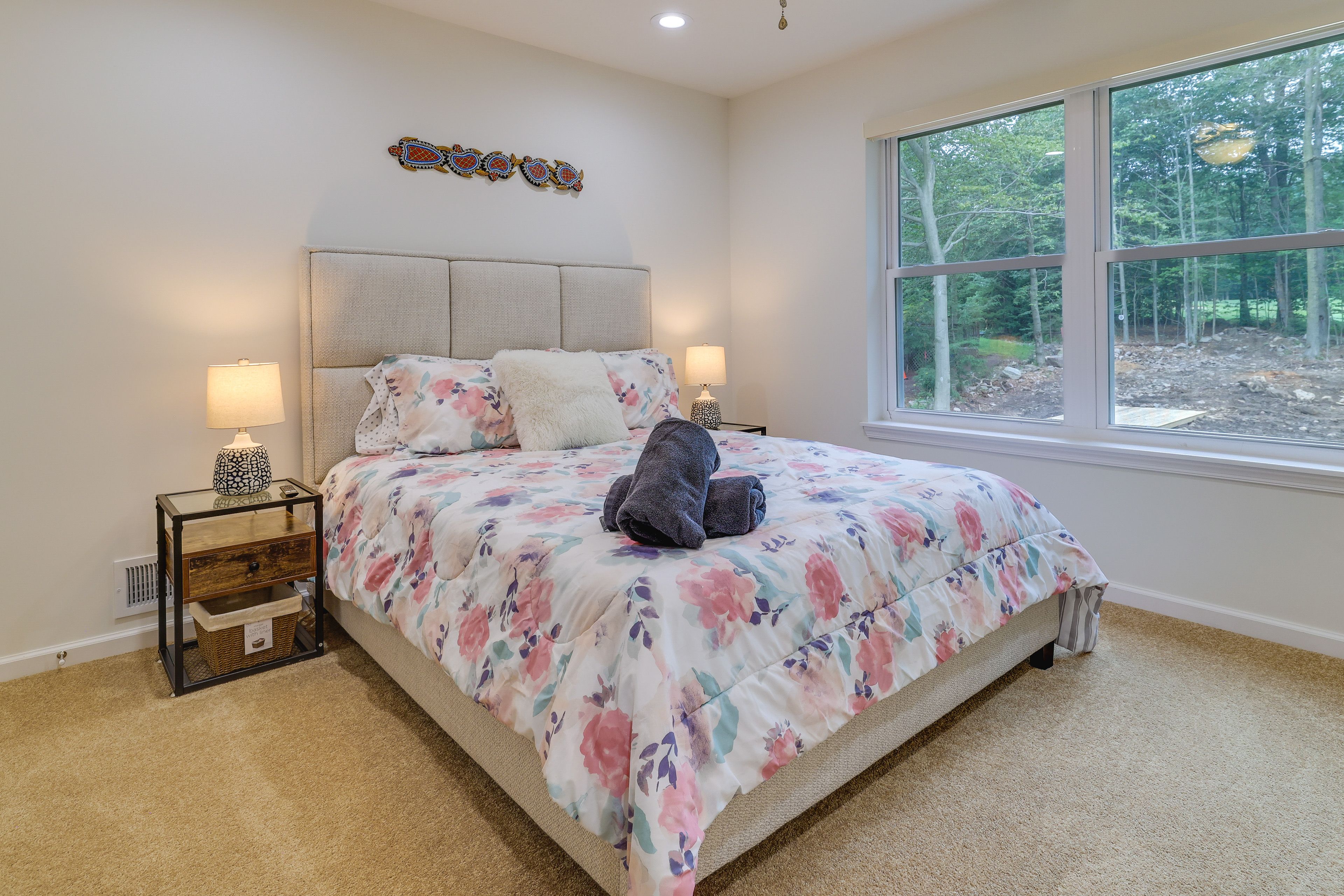 Bedroom 3 | Queen Bed | Smart TV