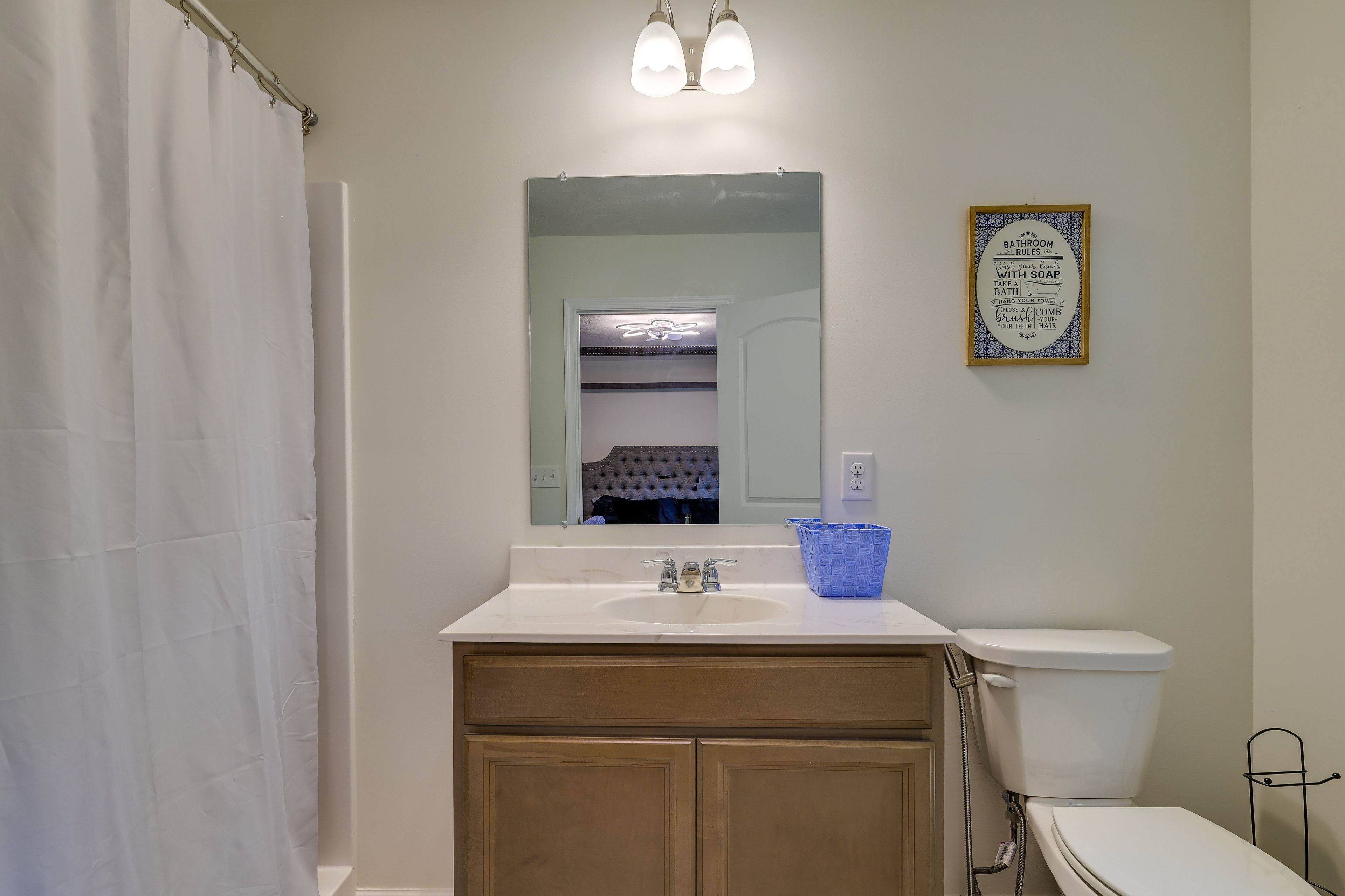 Full Bath | Complimentary Toiletries | Towels Provided