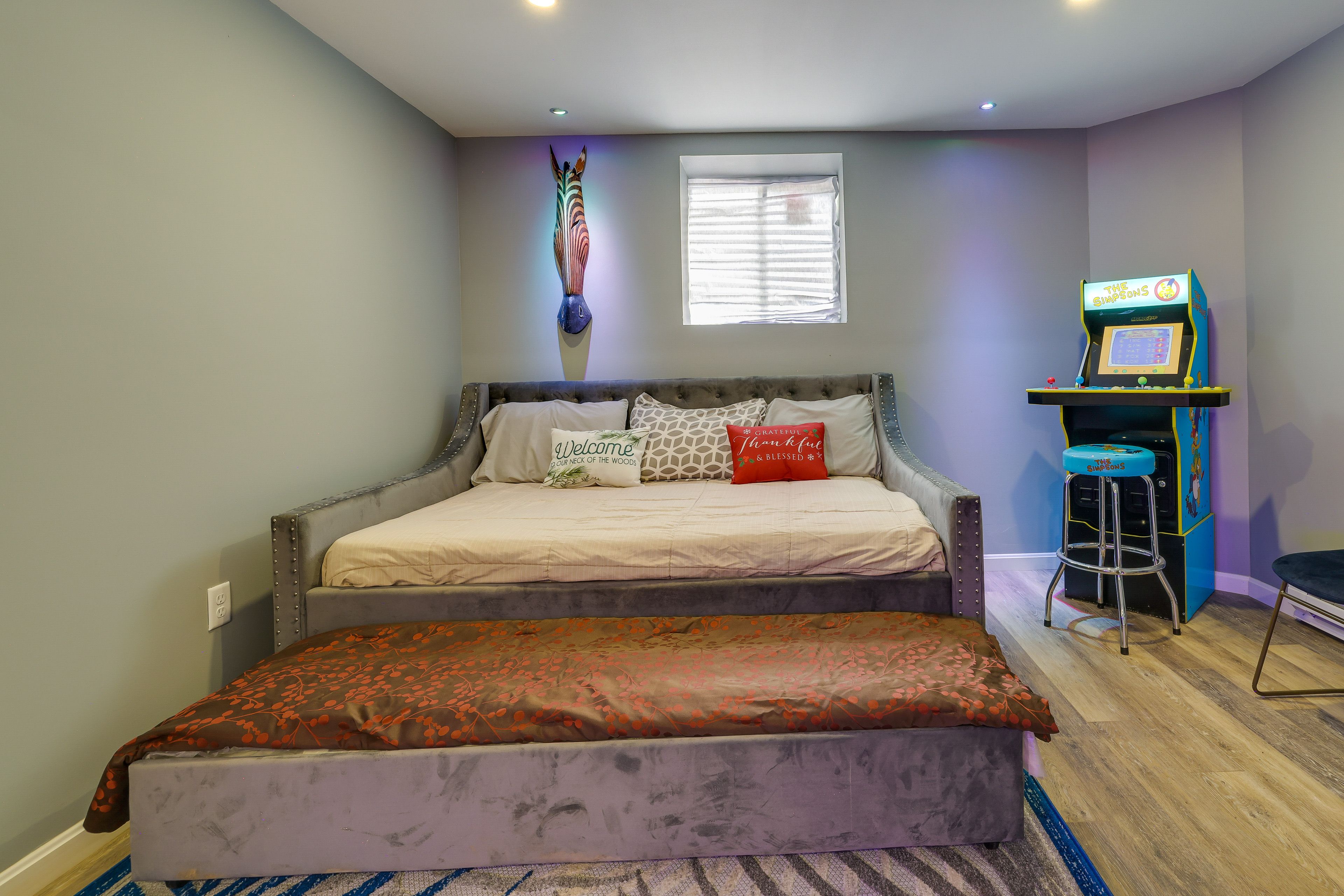 Arcade Area | Twin Daybed w/ Twin Trundle Bed