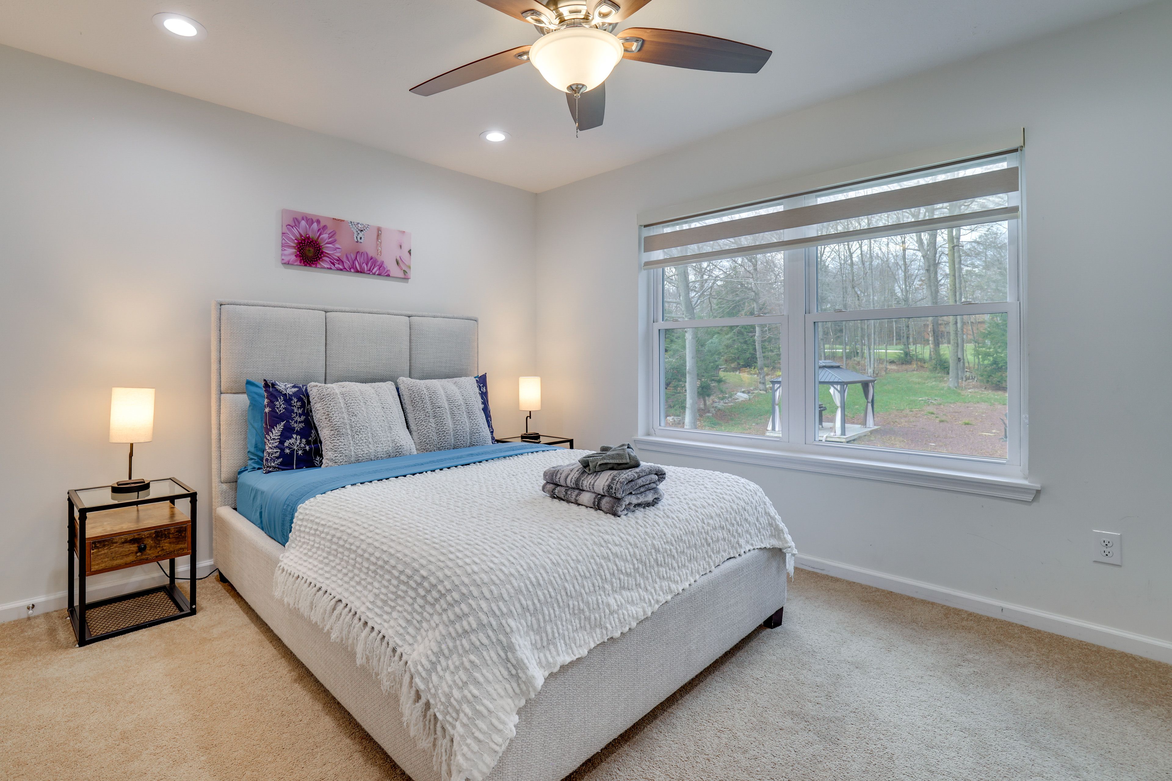 Bedroom 3 | Queen Bed | Smart TV