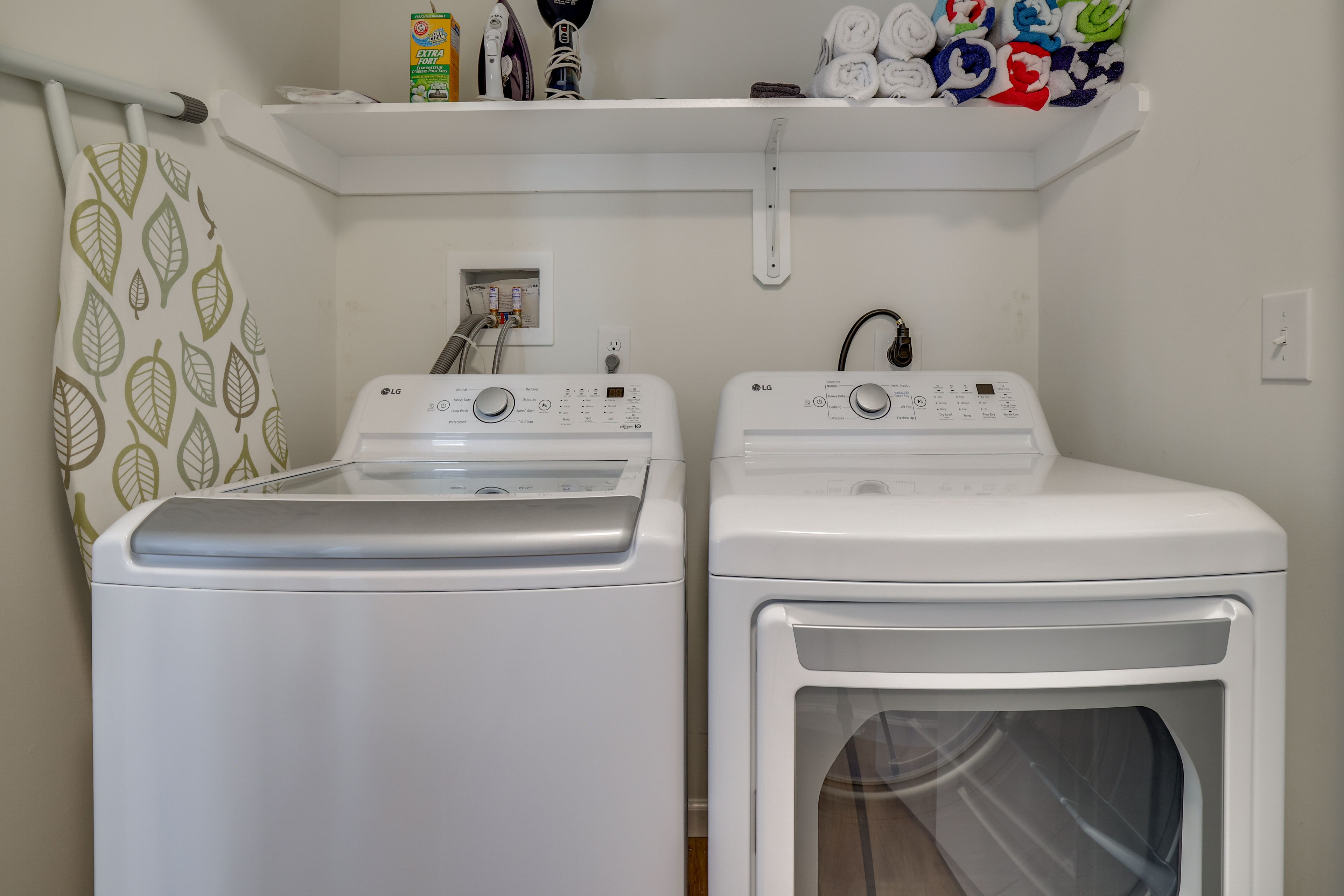 Washer & Dryer | Detergent Provided