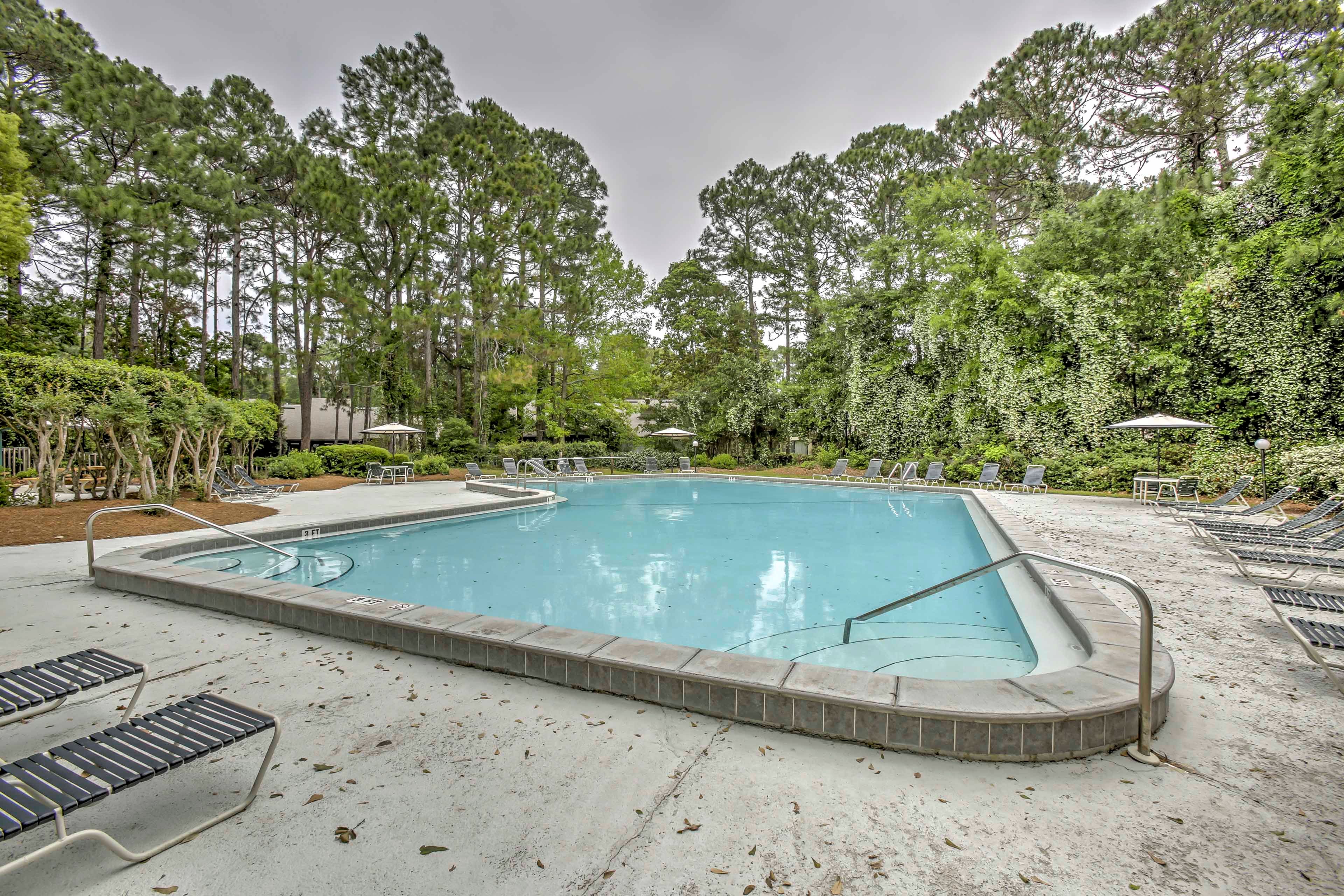 Niceville Retreat w/ Boat Dock, Golf Course & Pool | Evolve