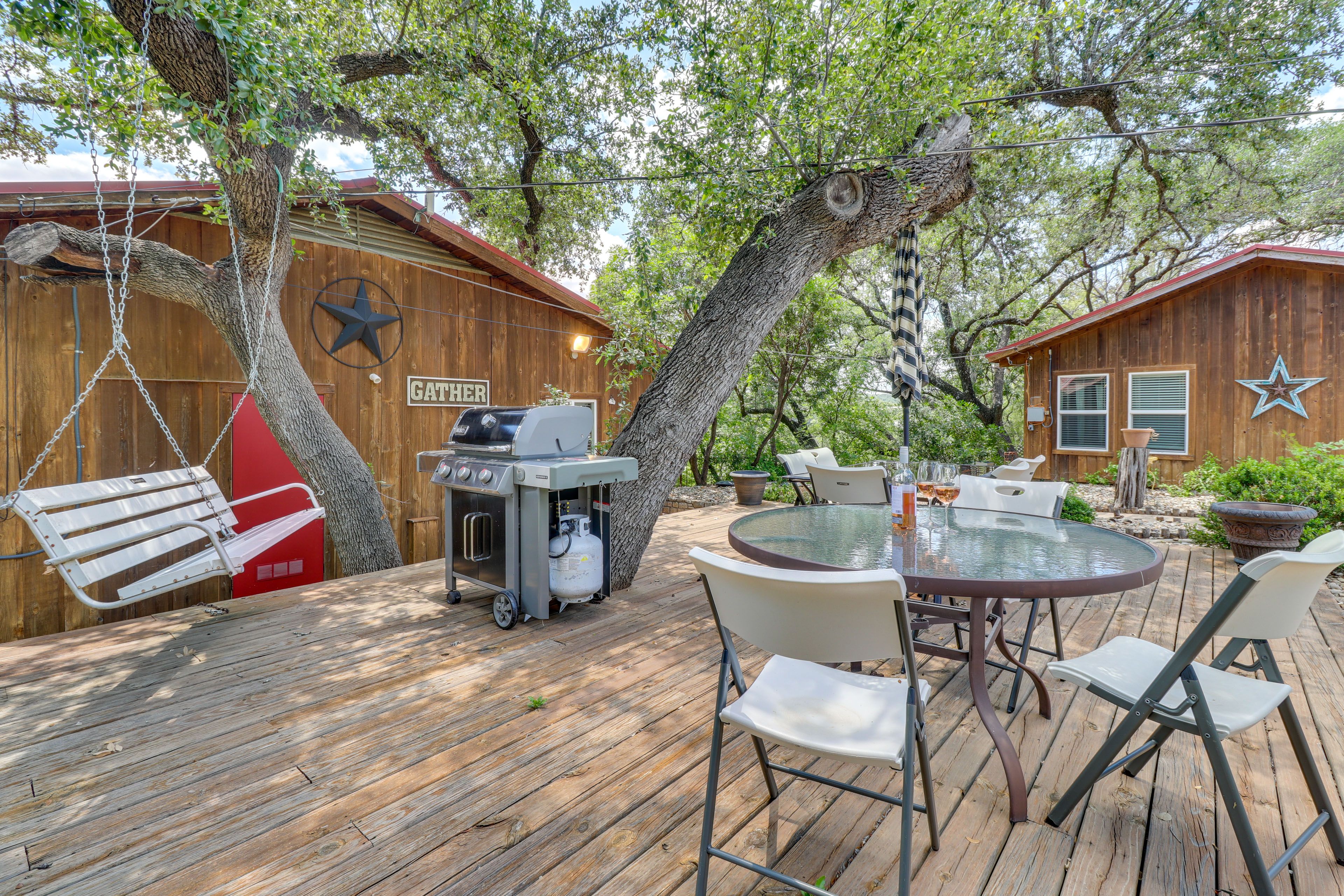 Deck | Gas Grill