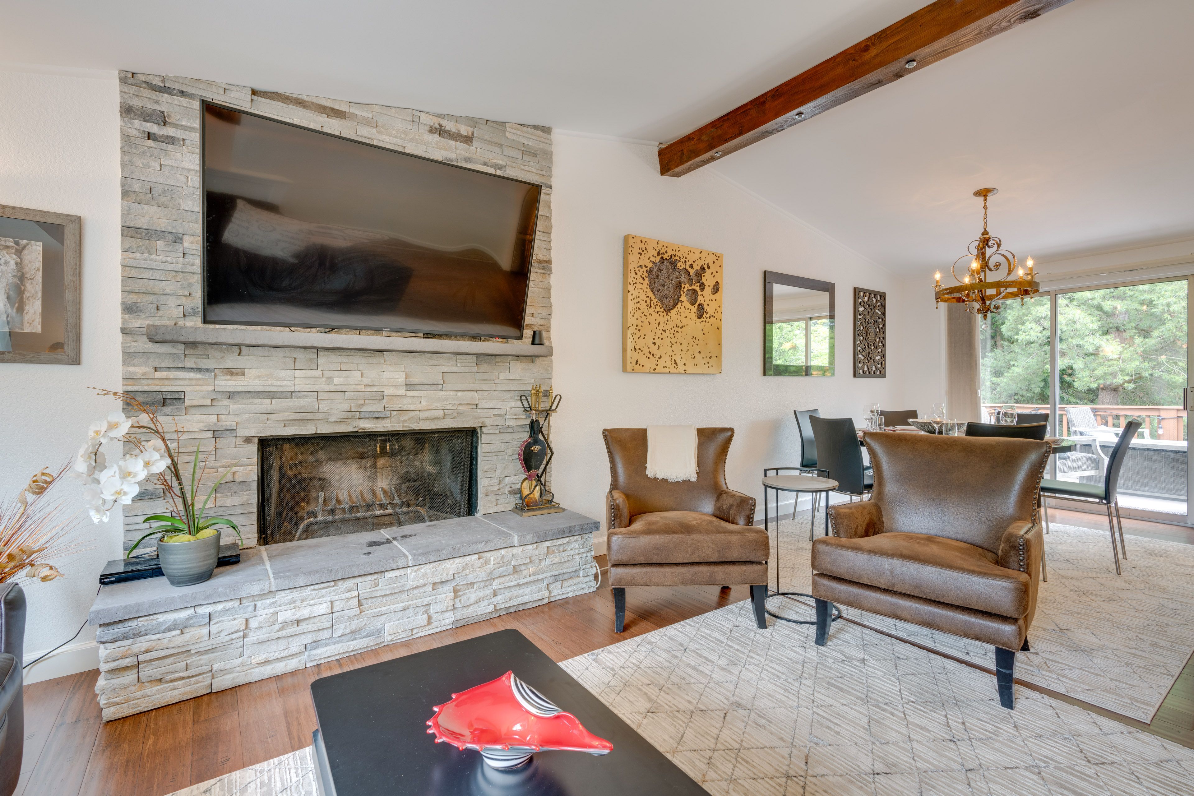 Living Room | Queen Sleeper Sofa