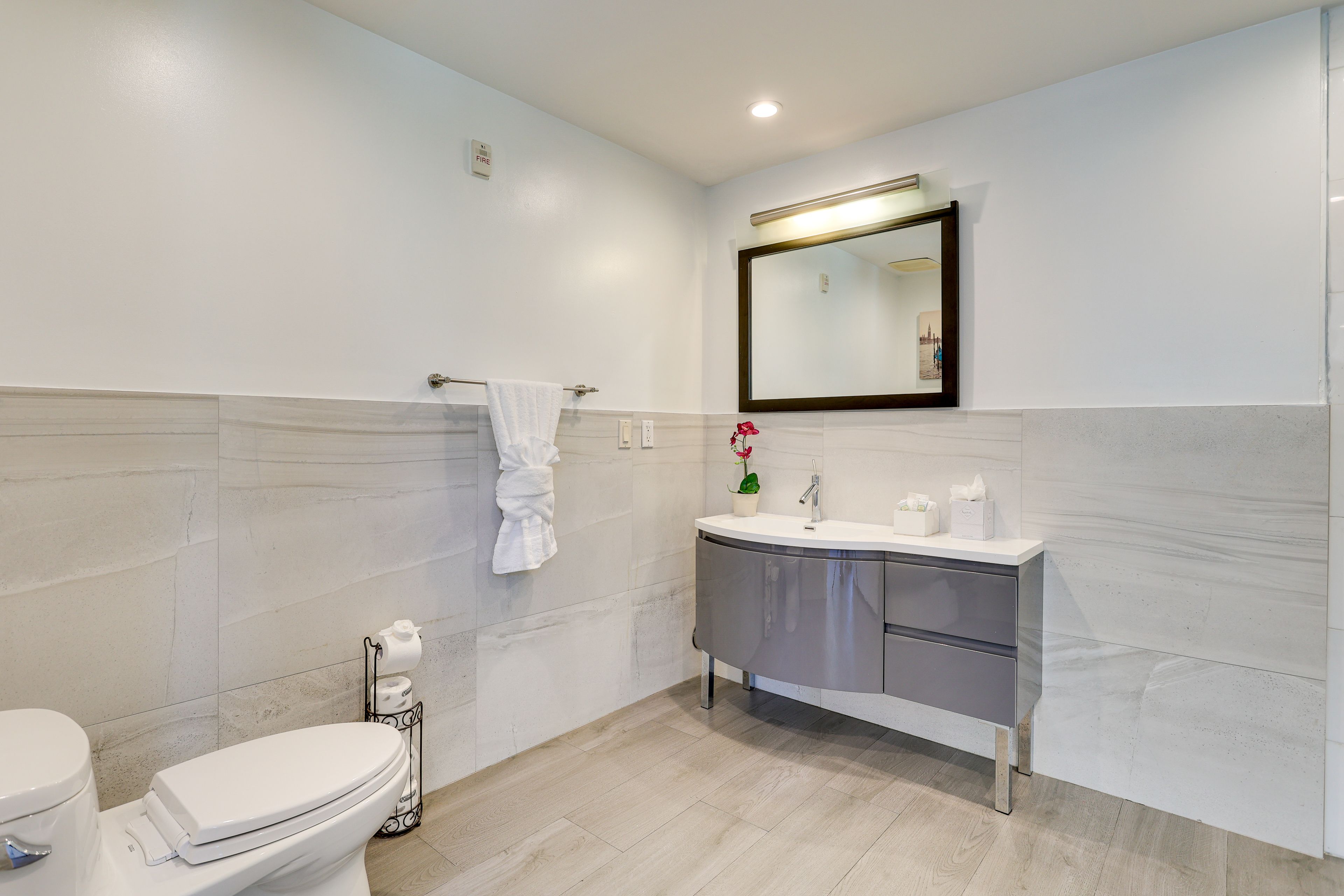 En-Suite Bathroom | Complimentary Toiletries | Hair Dryer